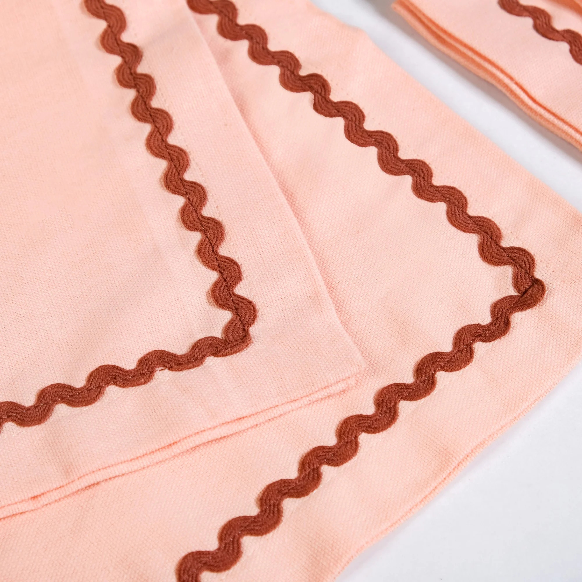 Madeline Peach Cotton Napkin Set Of 4 With Rick Rack - Image 7