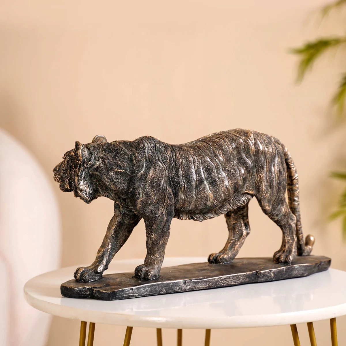 Majestic Tiger Showpiece For Room Decor Large - Image 2