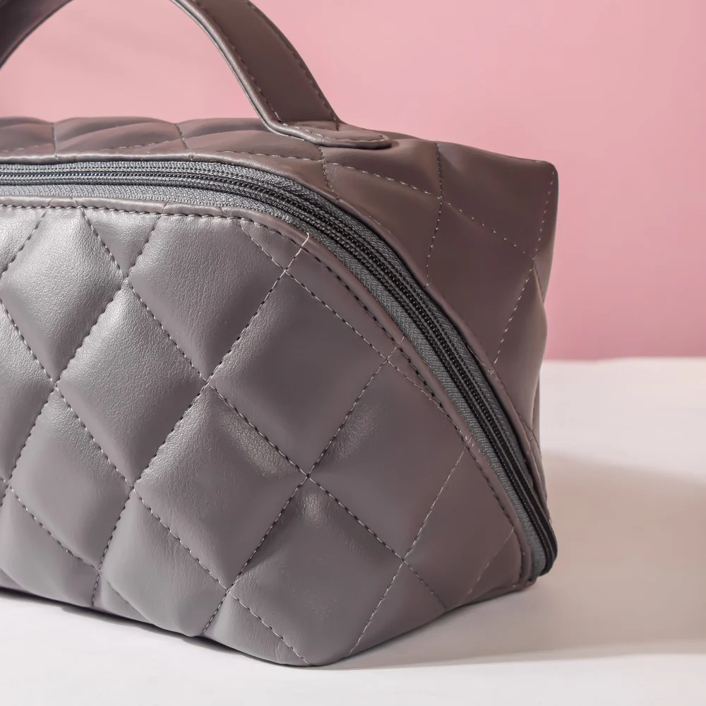Makeup Pouch Large Capacity Quilted Grey - Image 8