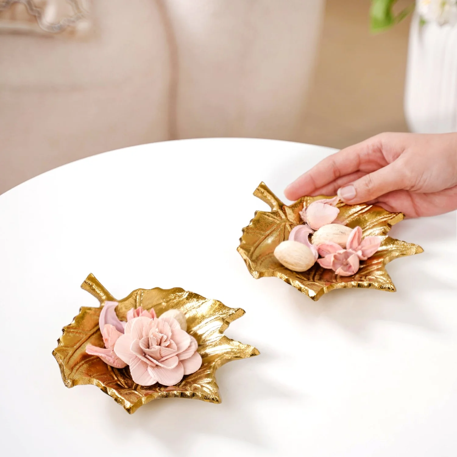 Maple Leaf Decorative Metal Tray Set Of 2 - Image 2