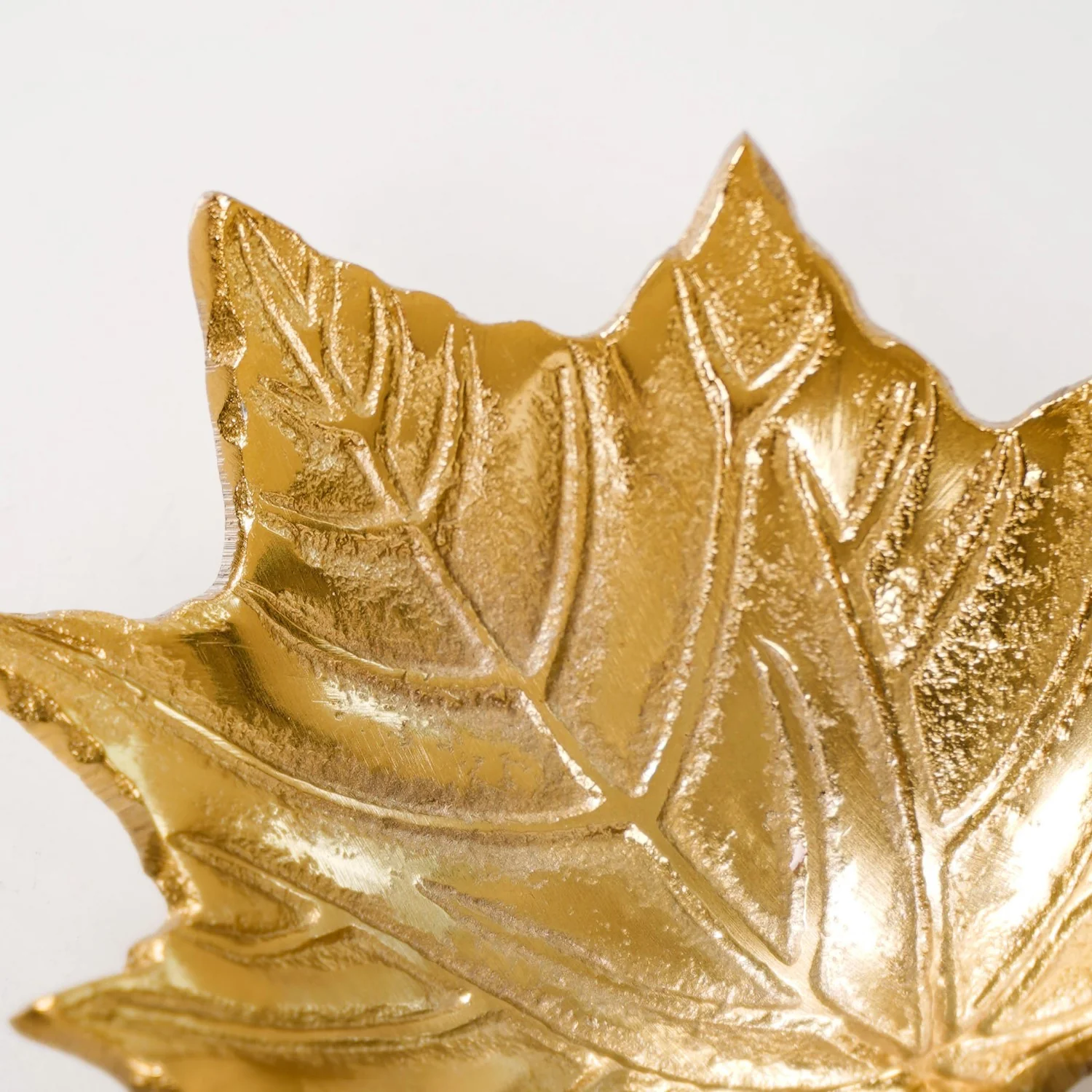 Maple Leaf Decorative Metal Tray Set Of 2 - Image 7