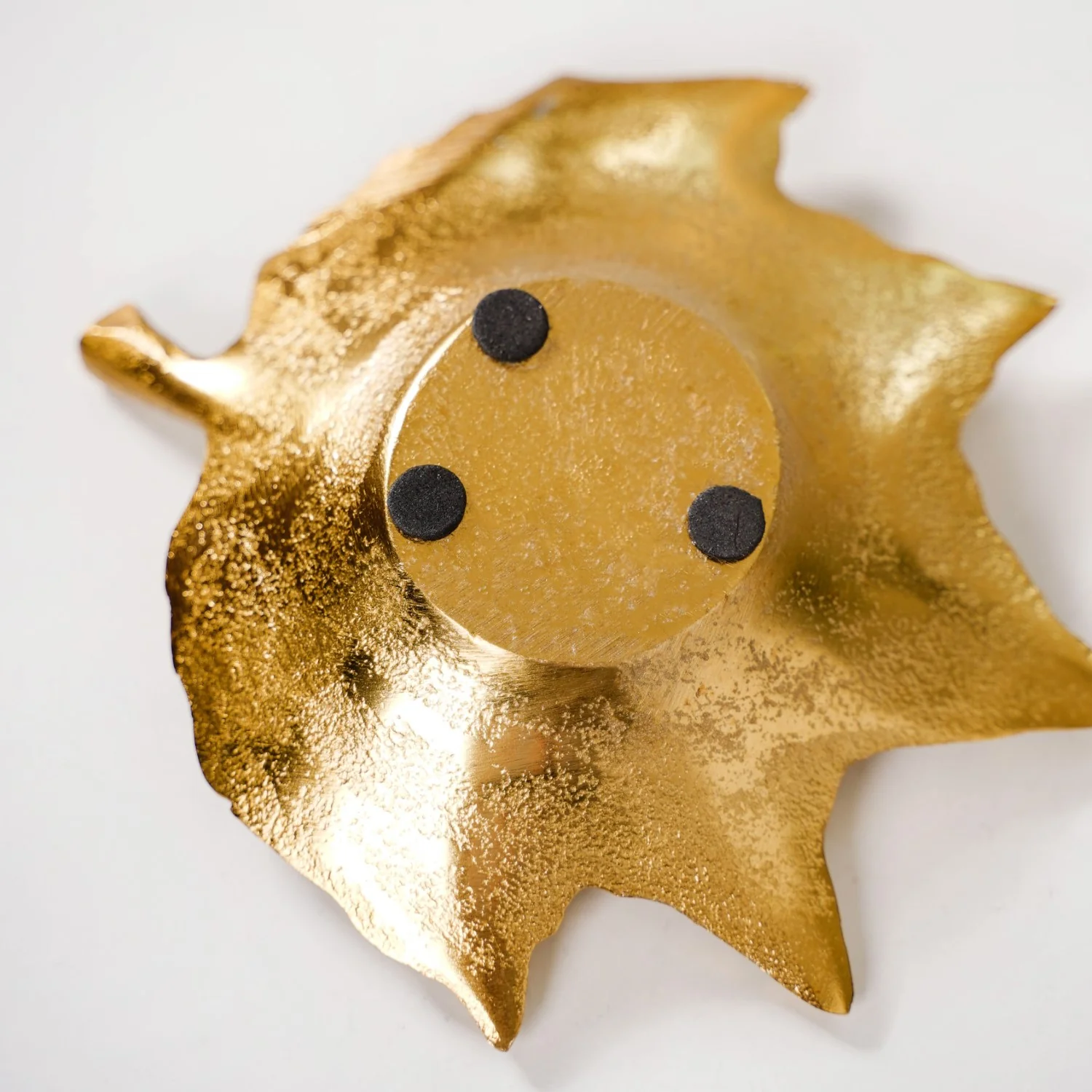 Maple Leaf Decorative Metal Tray Set Of 2 - Image 8