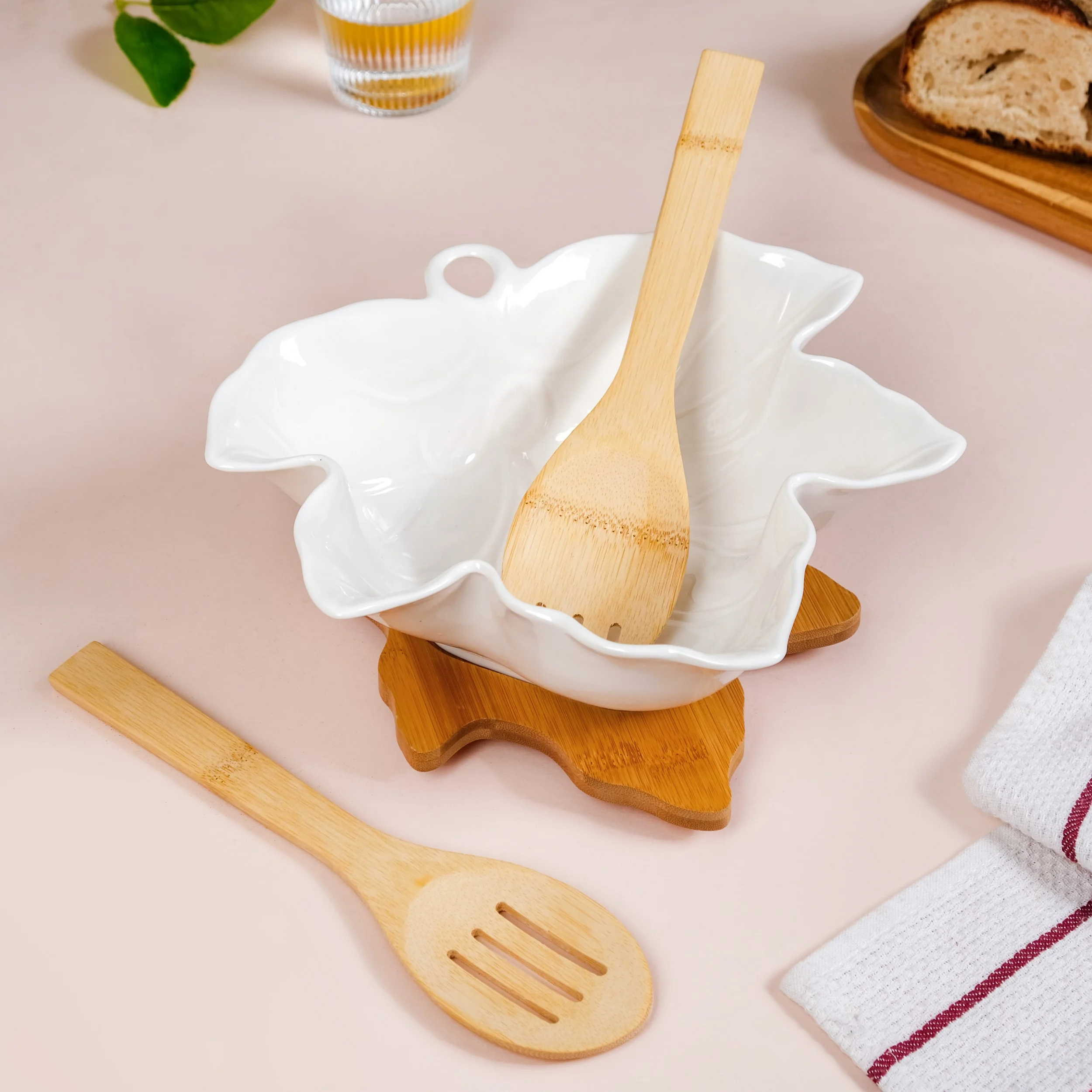 Maple Leaf Serving Bowl With Wooden Cutlery And Tray 1300ml - Image 9