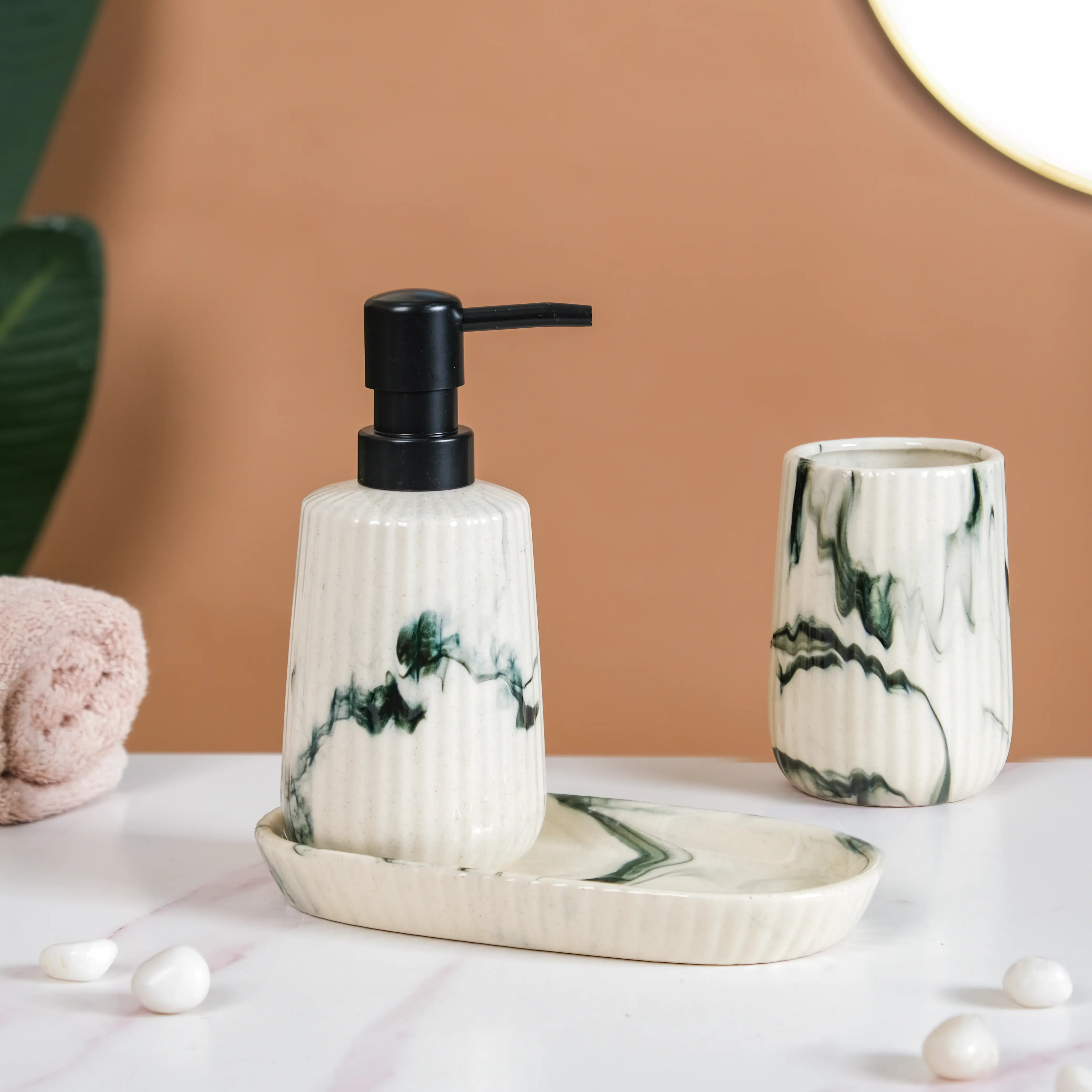 Marble Pattern Ceramic Bath Set Of 3 - Image 3
