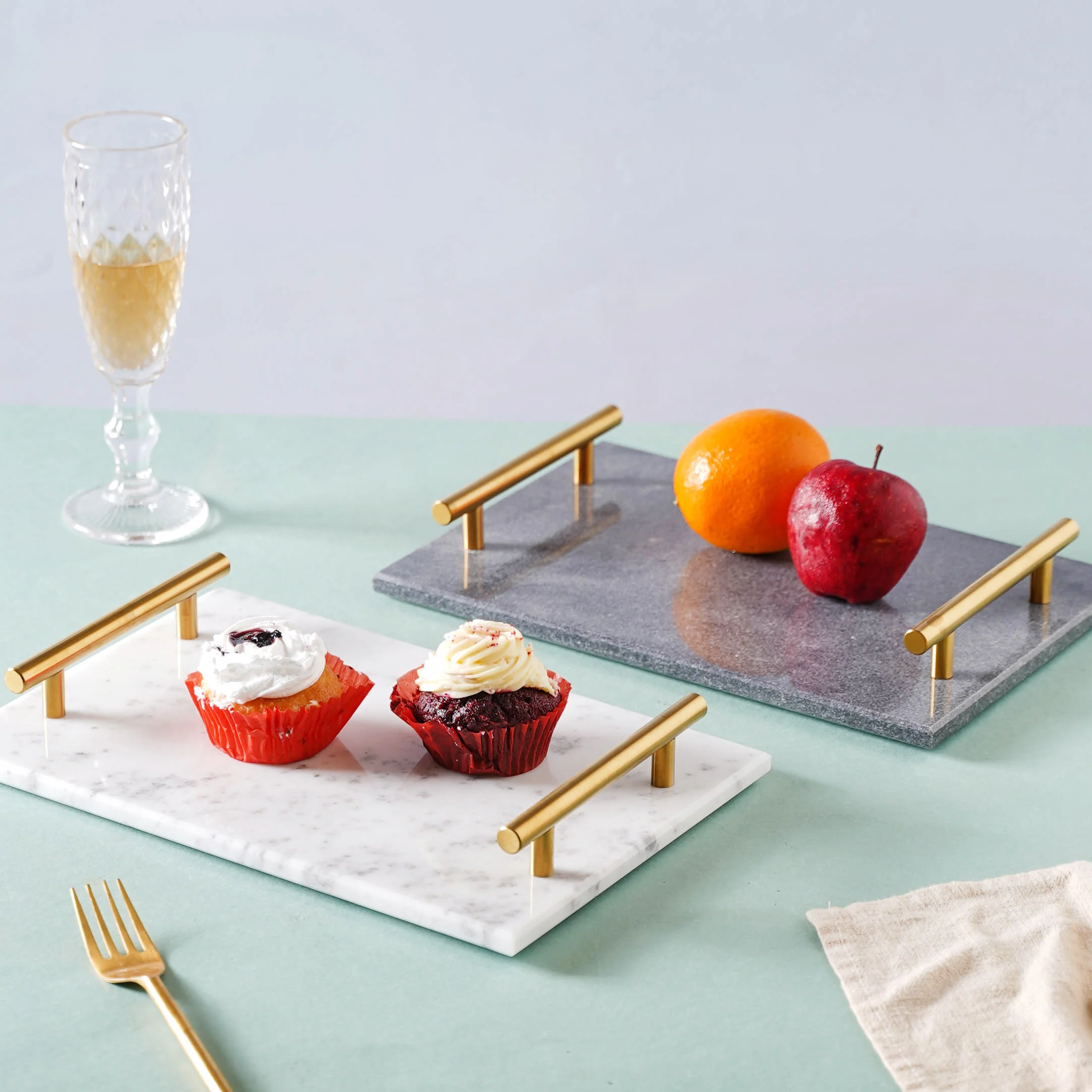 Marble Platter With Gold Handle - Image 4