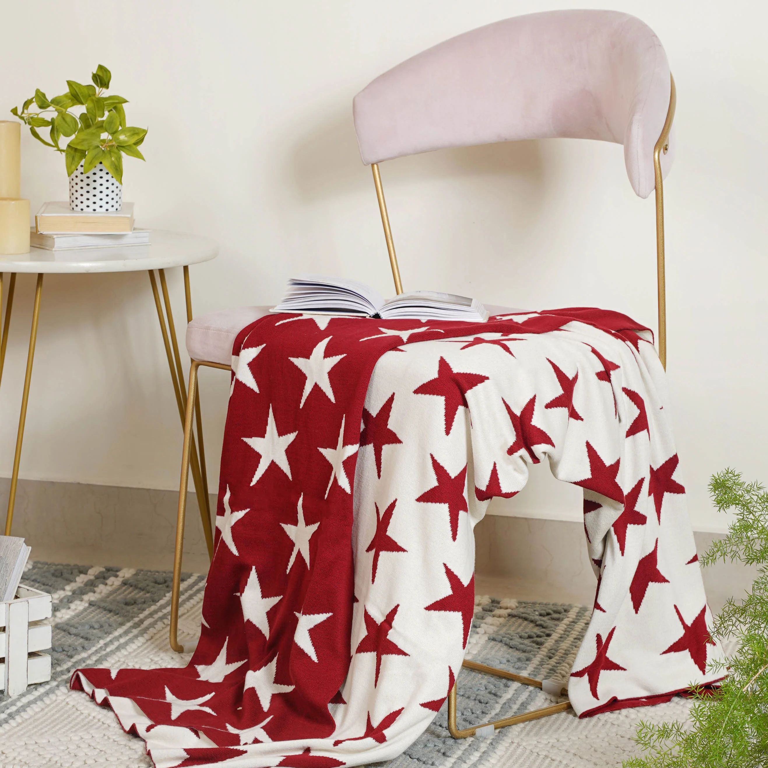 Maroon Star Throw - Image 2