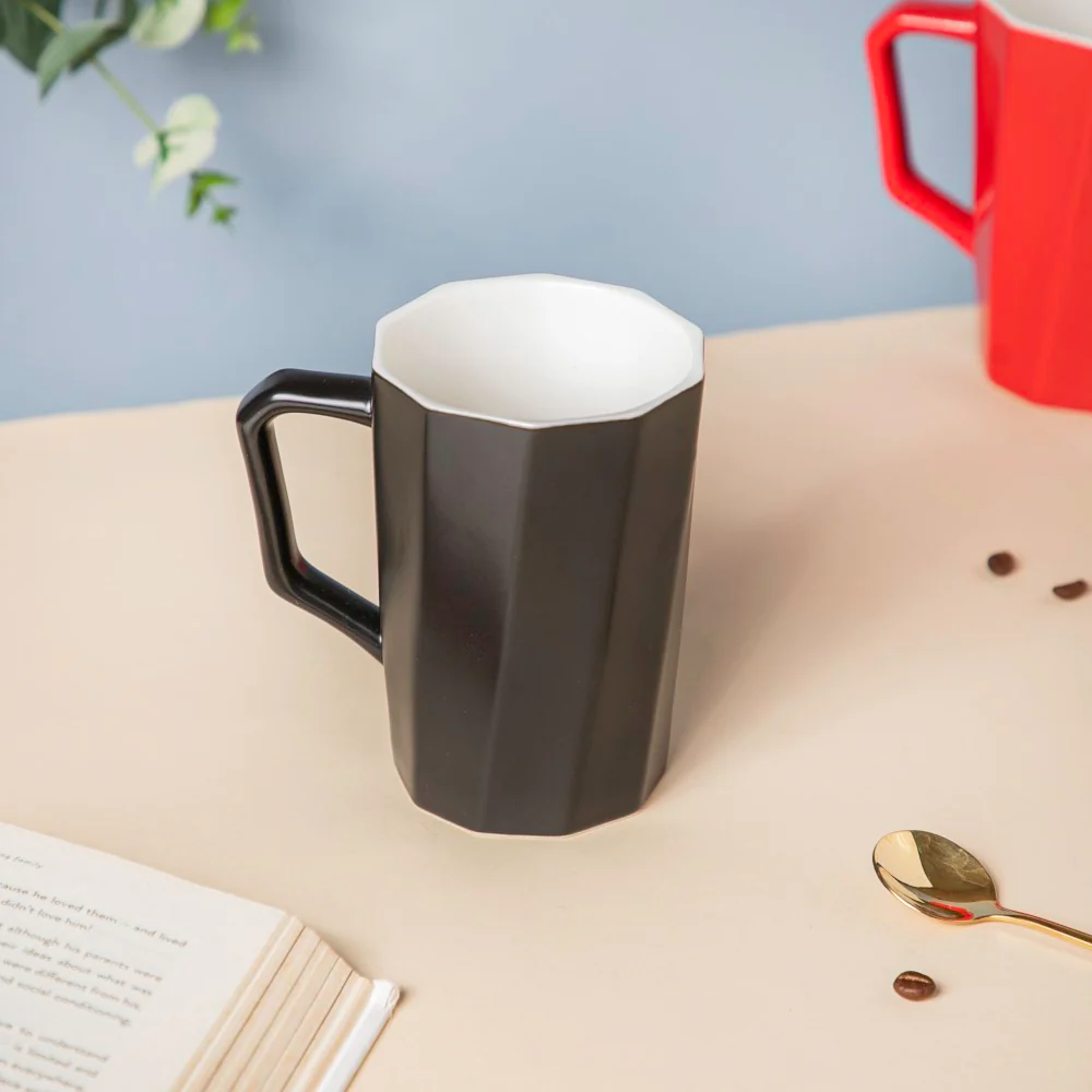 Matt Black Ribbed Mug 350 ml - Image 5