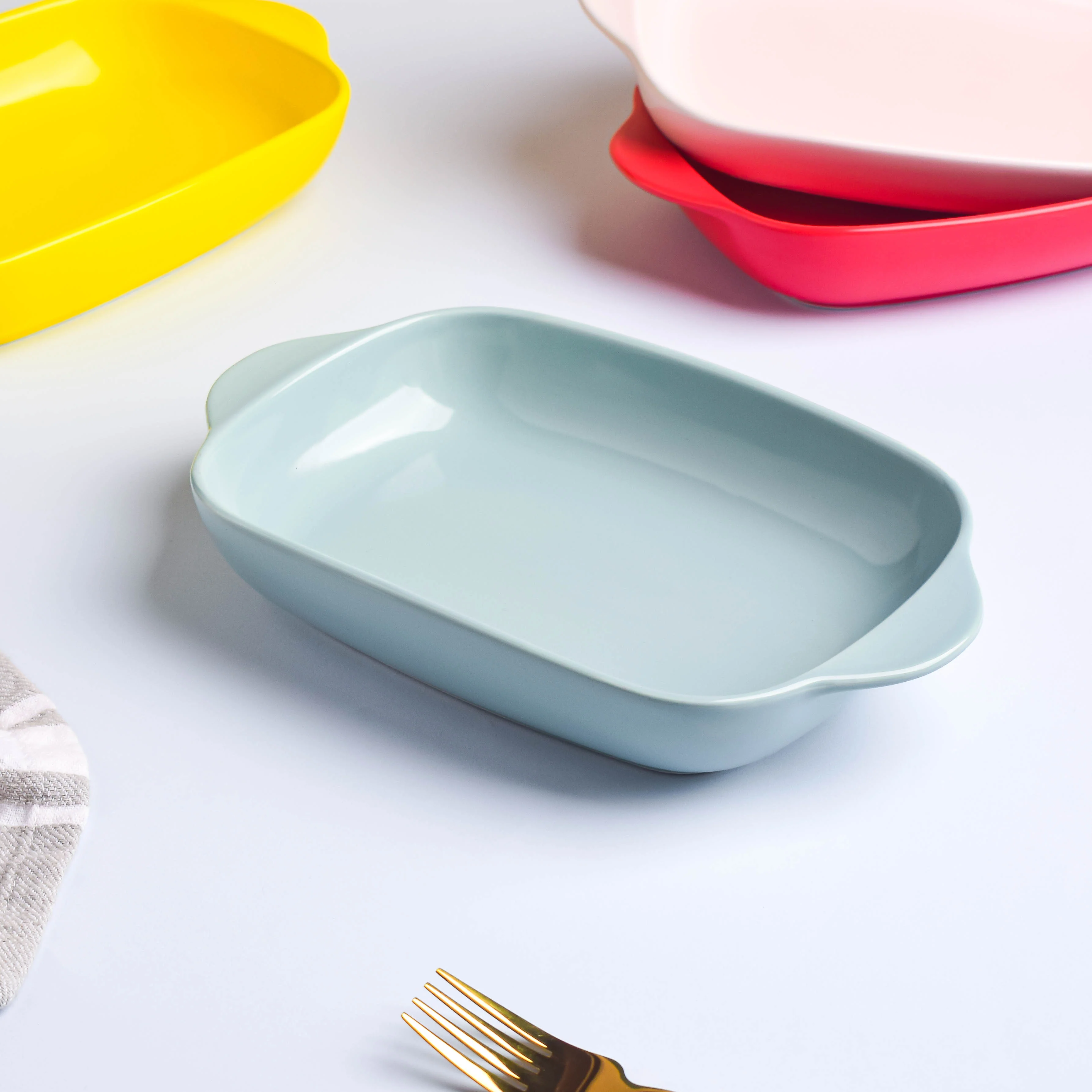 Matte Baking Pan with Handle - Image 8