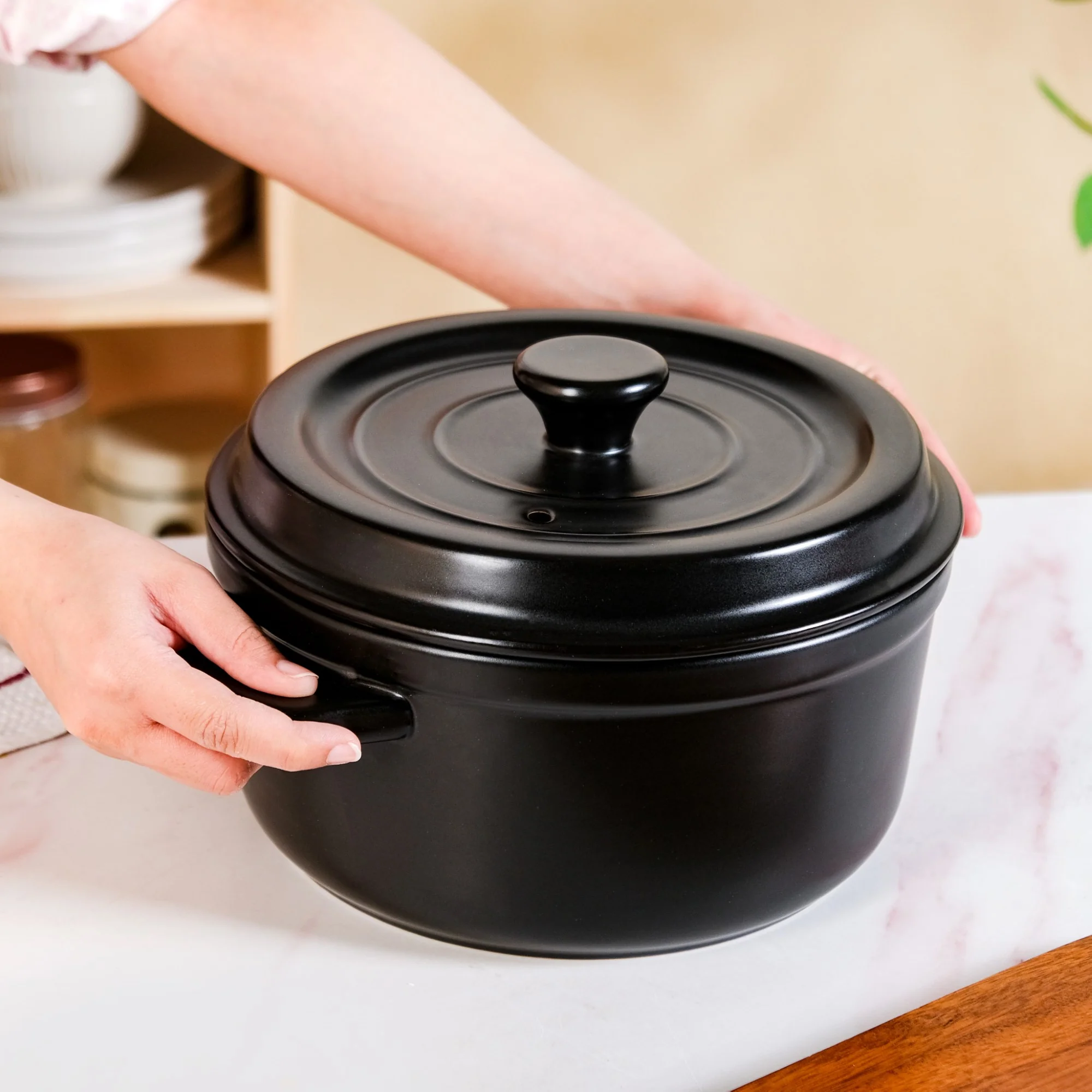 Matte Black Ceramic Cocotte Cooking Pot 4200ml - Image 2