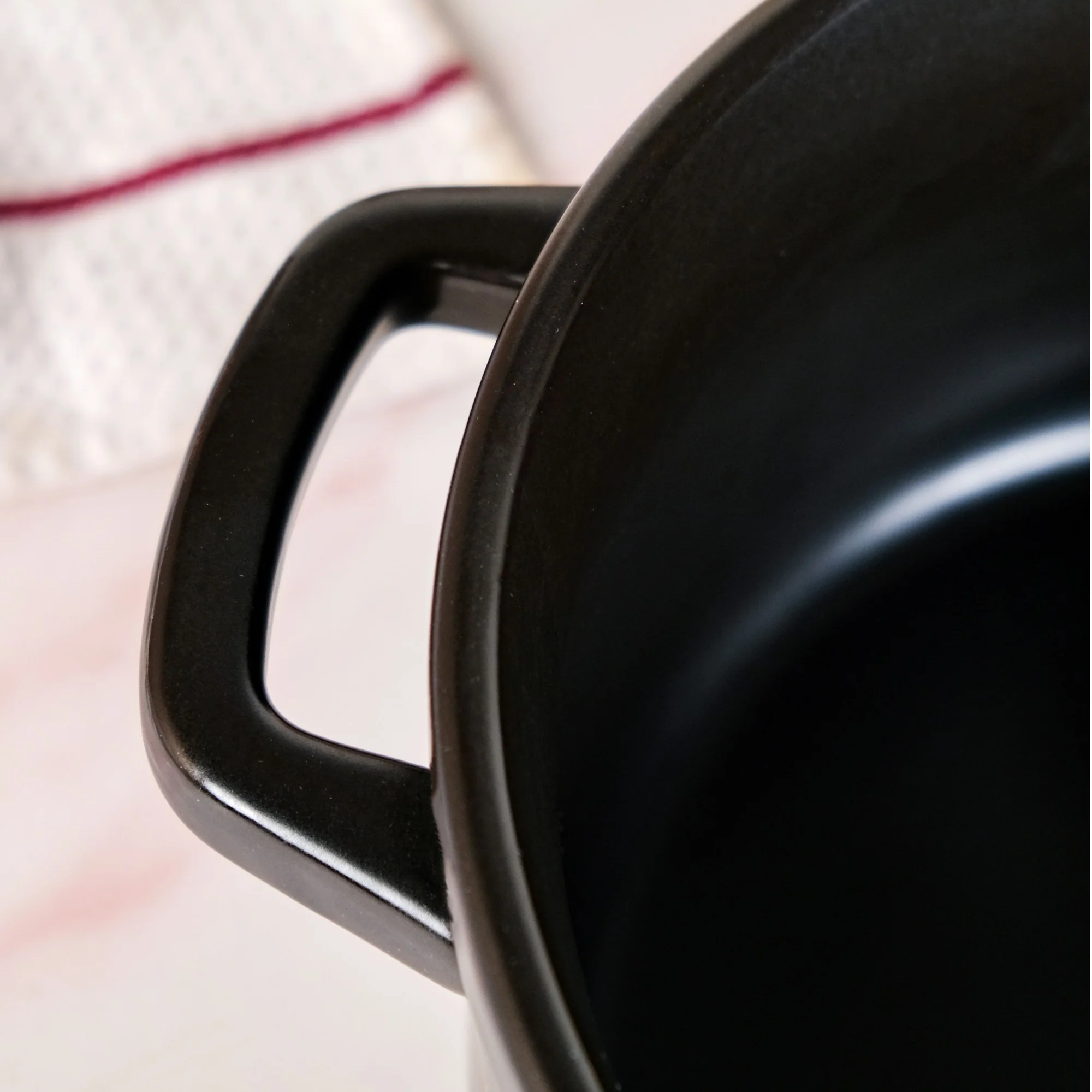 Matte Black Ceramic Cocotte Cooking Pot 4200ml - Image 7