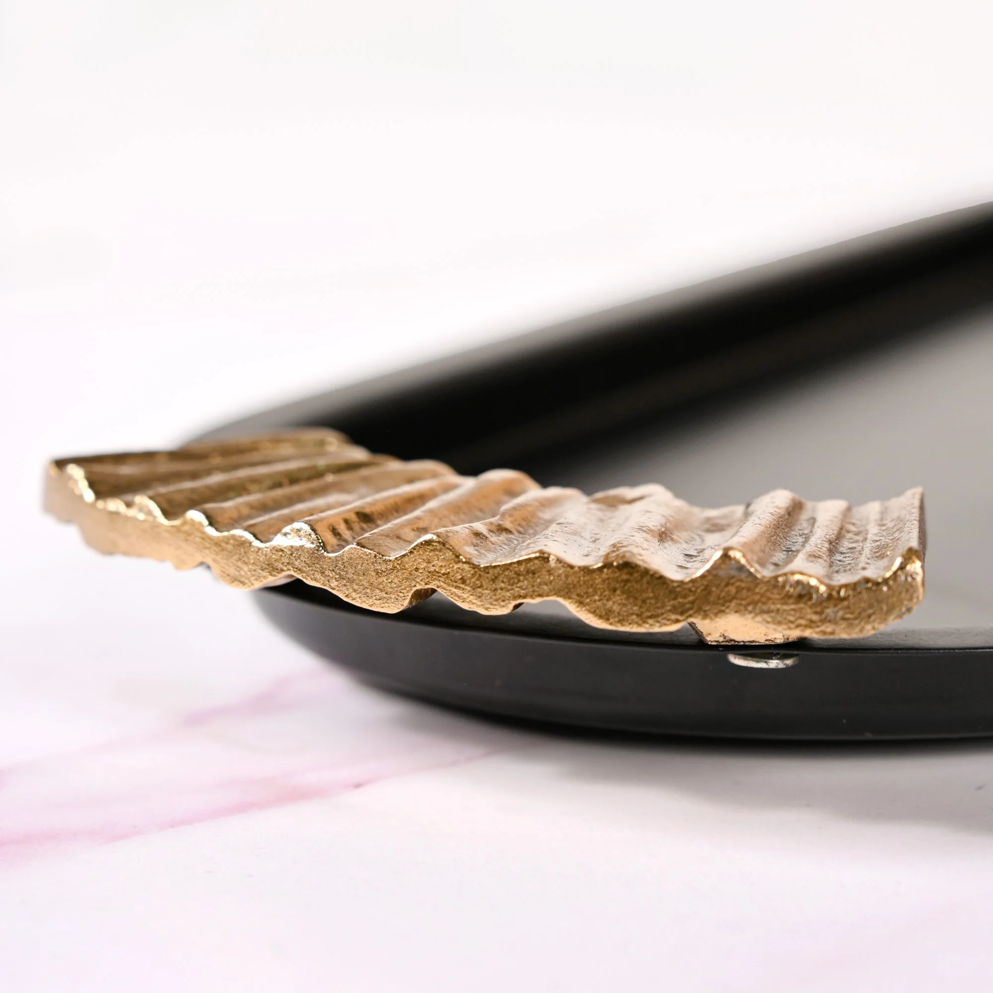Matte Black Oval Metal Tray With Handles - Image 6