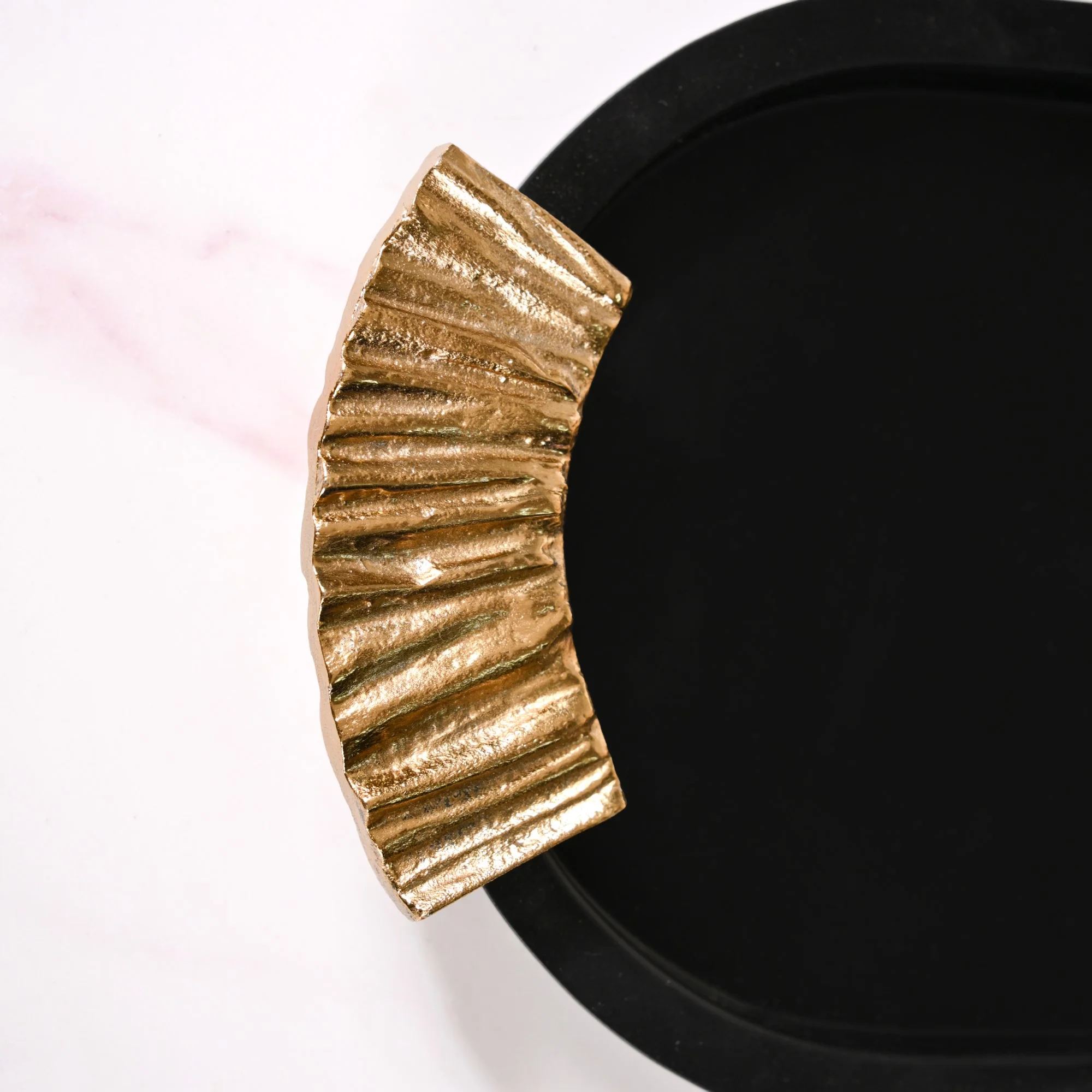 Matte Black Oval Metal Tray With Handles - Image 8