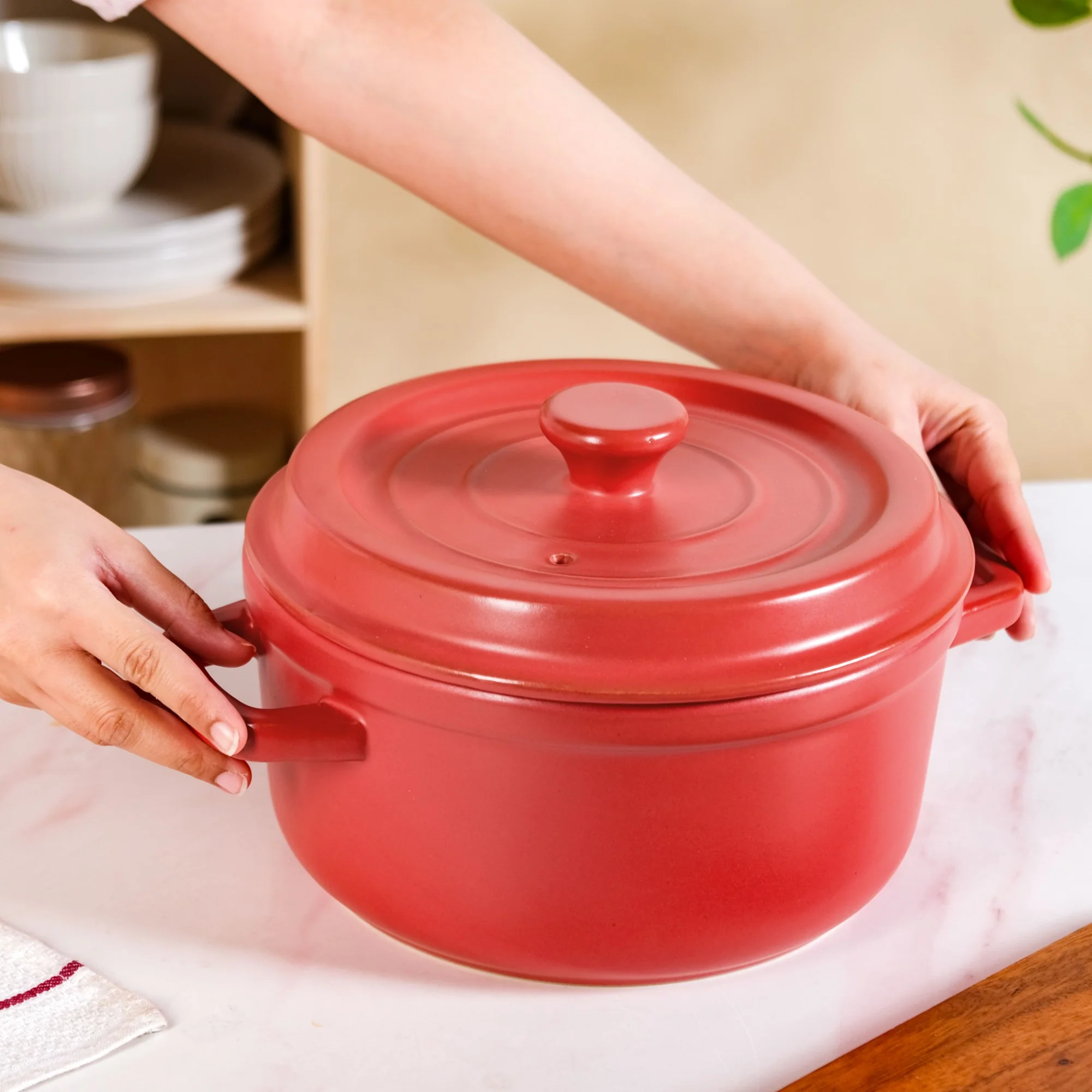 Matte Red Ceramic Cocotte Cooking Pot 4200ml - Image 2