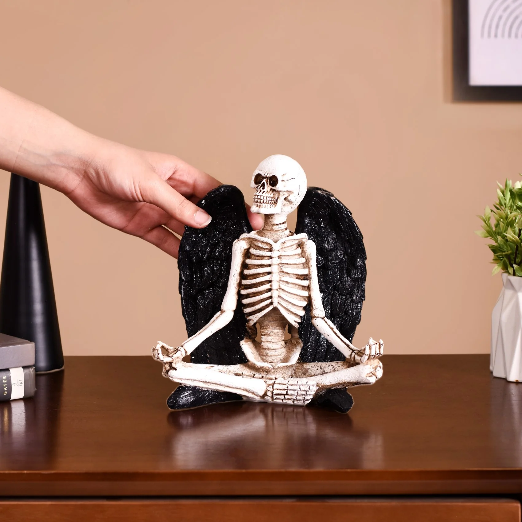 Meditating Fallen Angel Skeleton Showpiece - Image 2