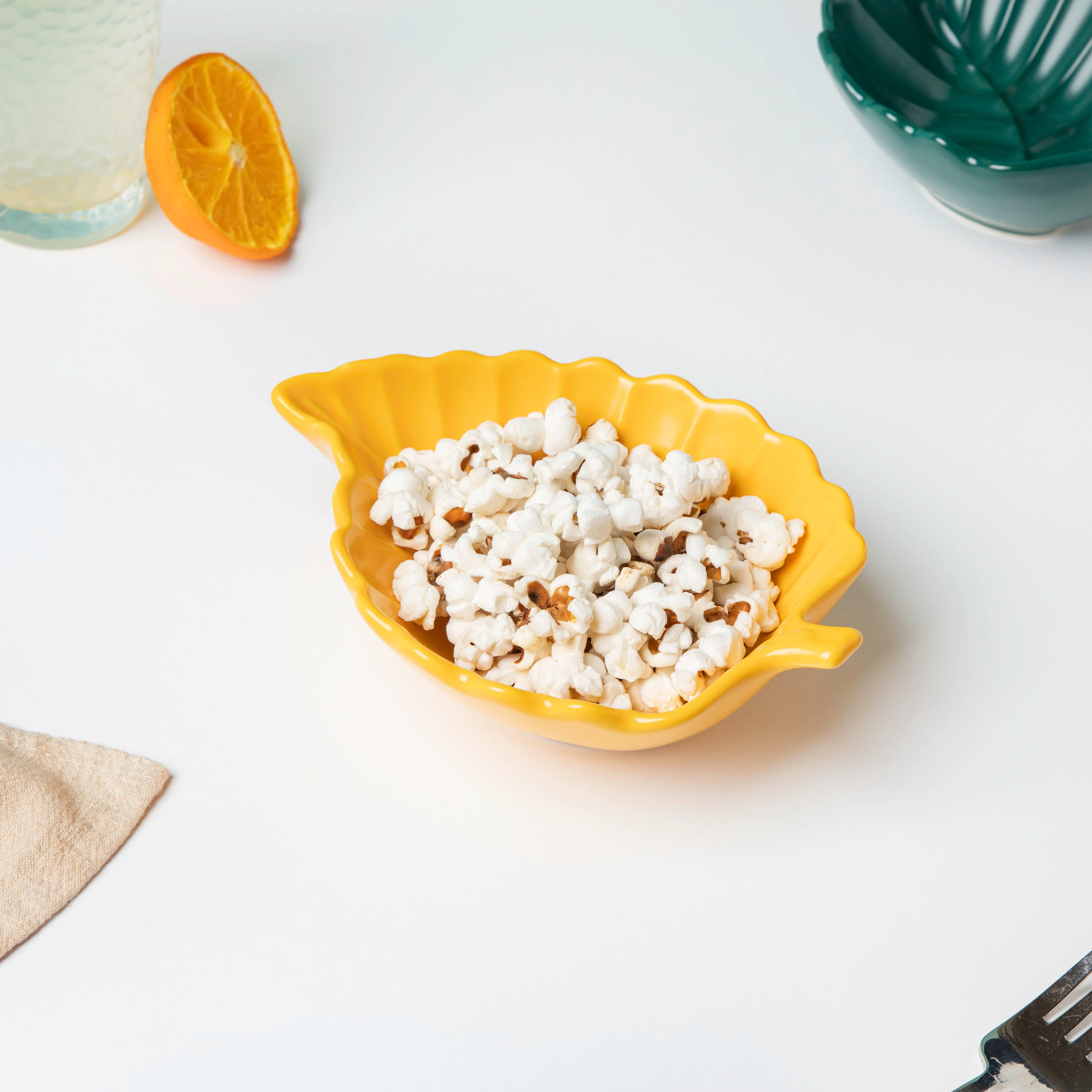 Mellow Yellow Leaf Snack Bowl 6 Inch 200 ml - Image 3