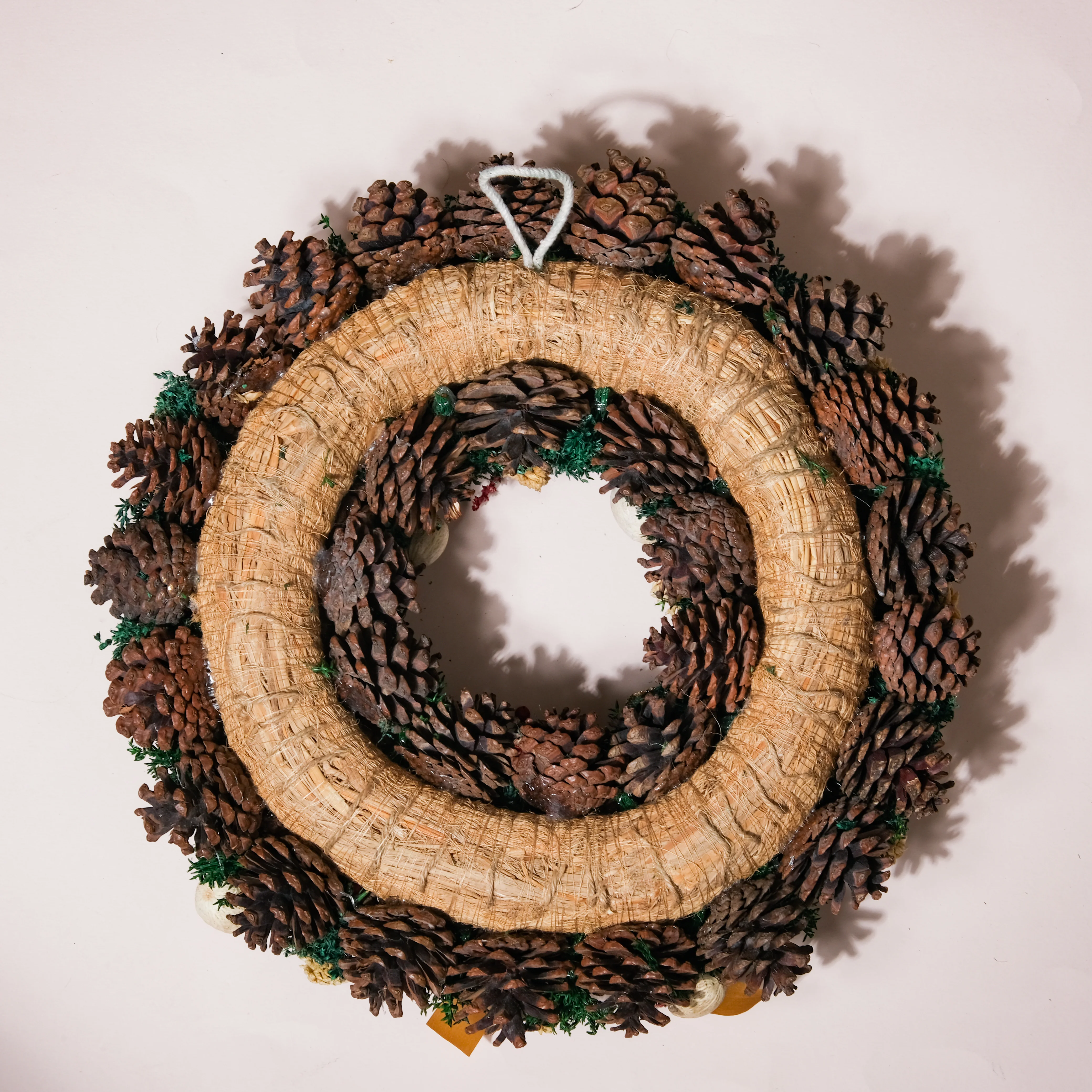 Merry Christmas Wreath Of Pinecones And Berries 13 Inch - Image 6