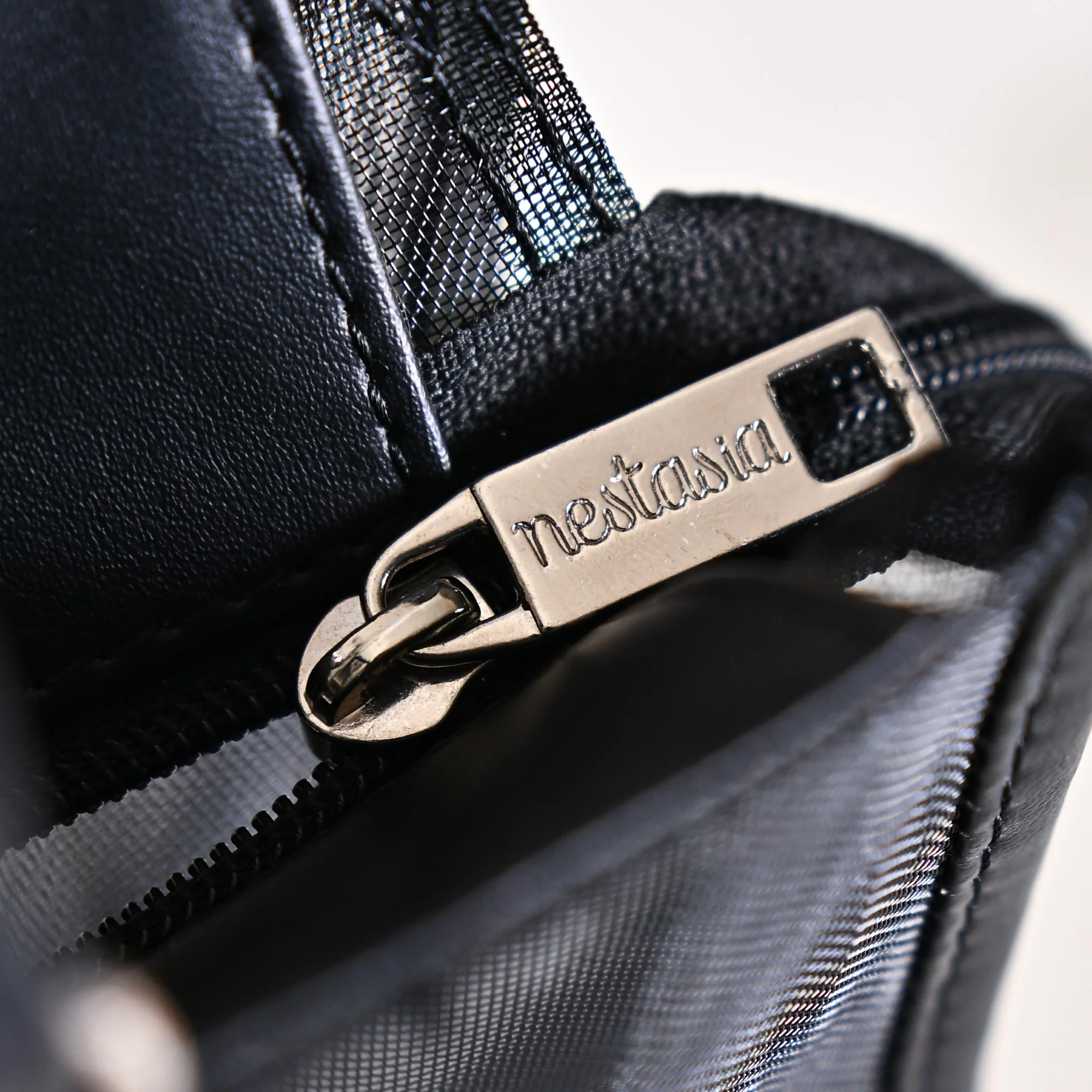 Mesh Lunch Bag Black - Image 8
