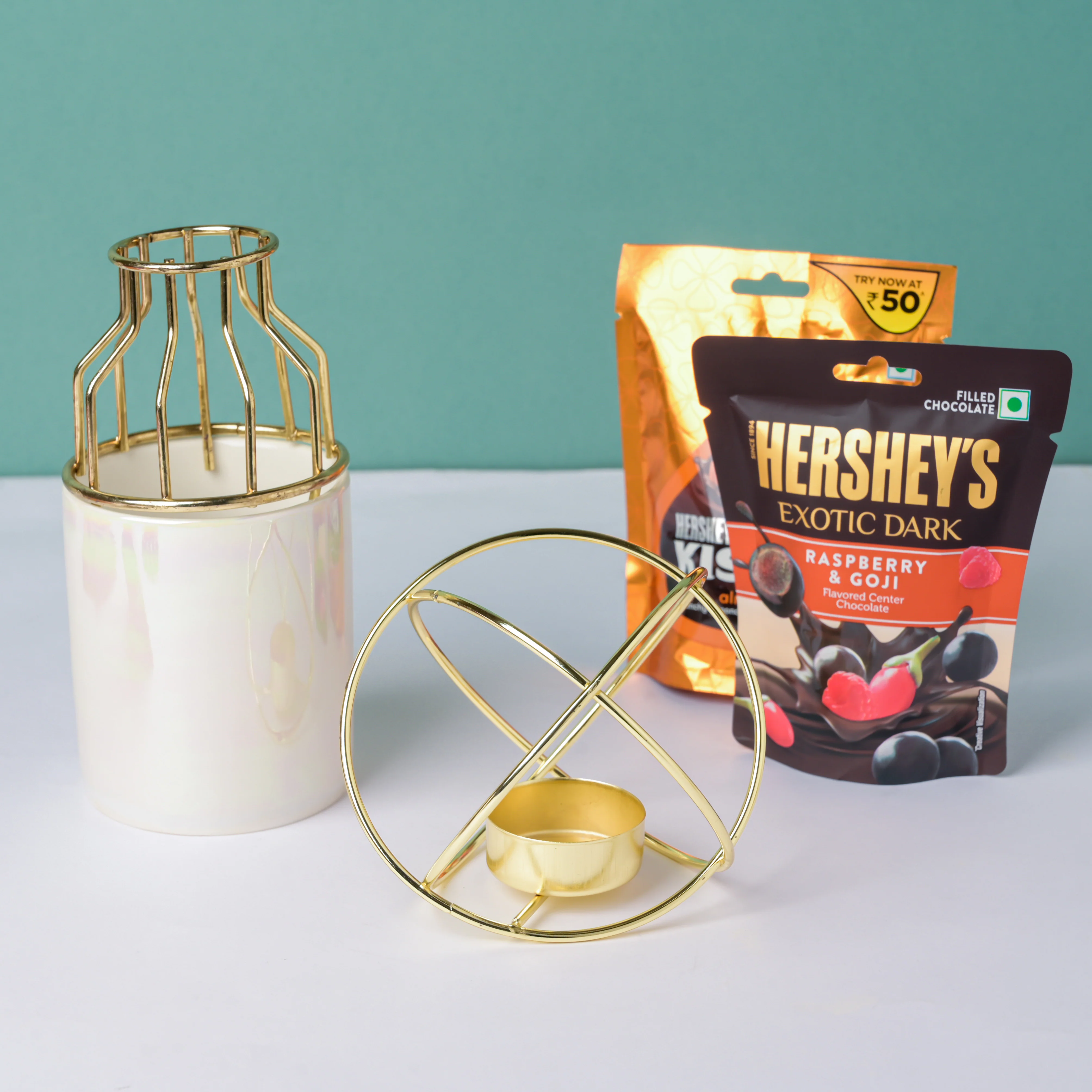 Metallic Magic Festive Gift Hamper Set Of 4 - Image 2