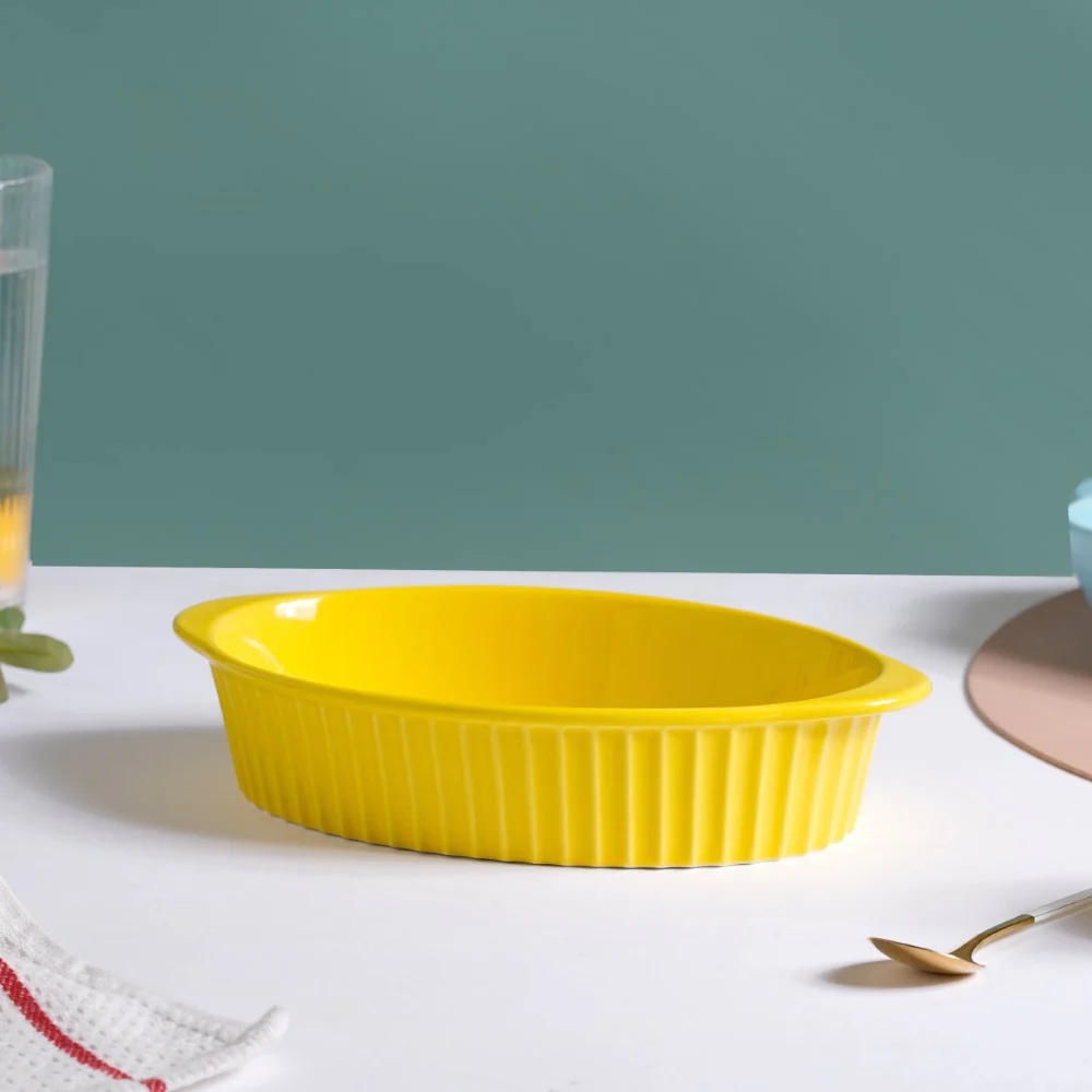 Oval Microwave Baking Pan Yellow 8.5 Inch - Image 4