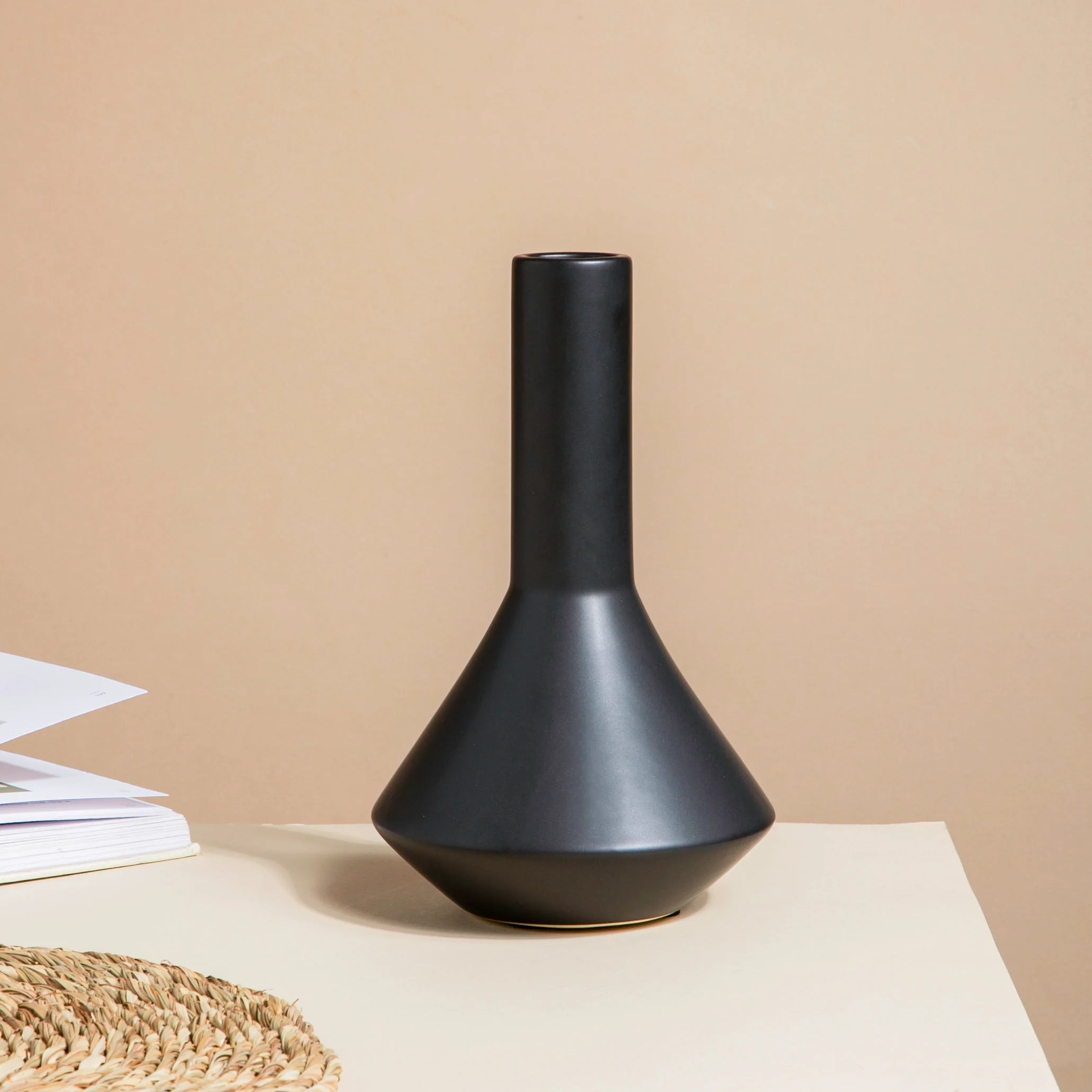 Minimalist Flask Shaped Ceramic Vase Black - Image 3