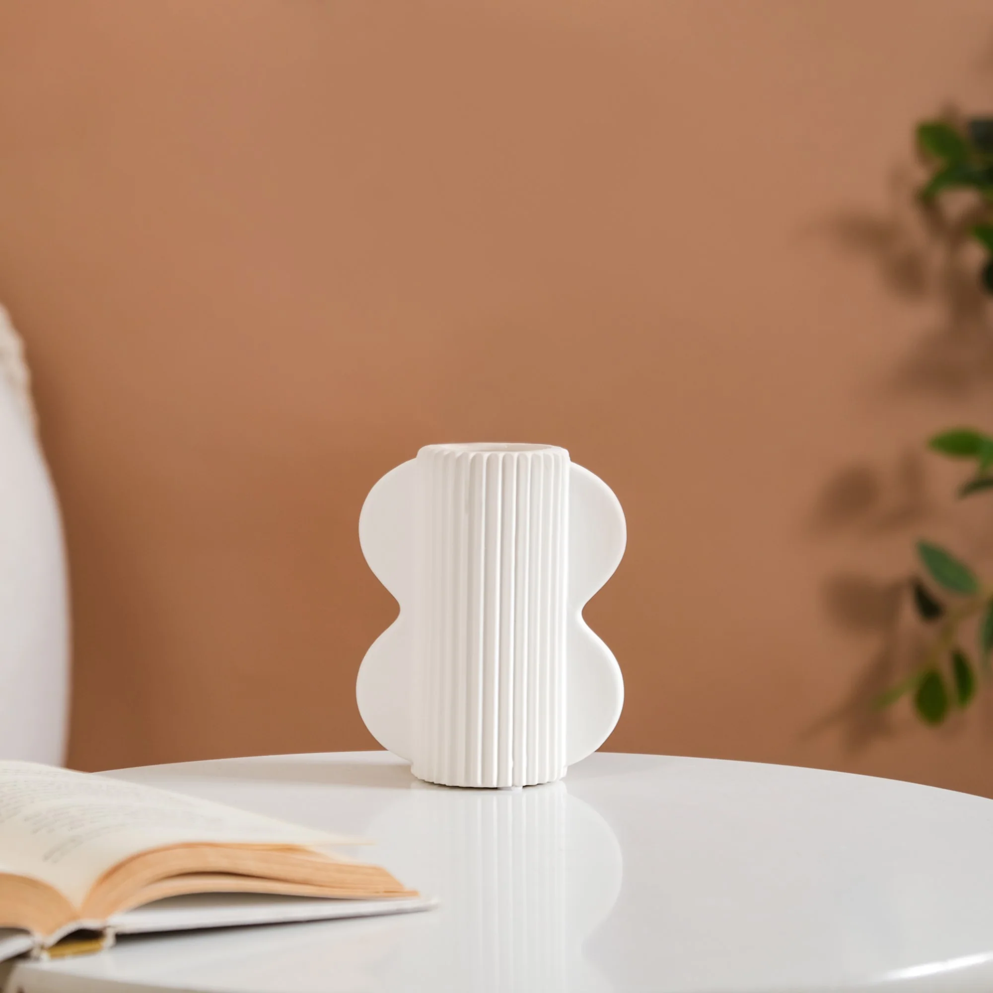 Mod Ceramic Vase With Ears - Image 14