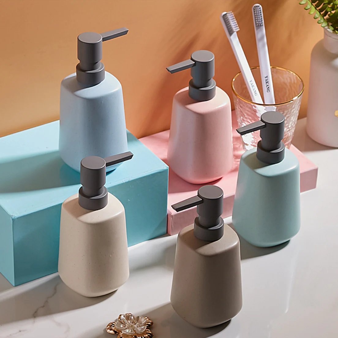 Modern Bathroom Accessory - Image 10