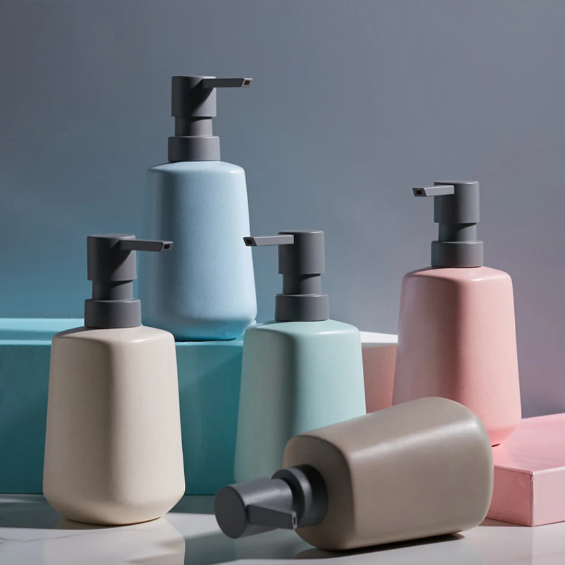 Modern Bathroom Accessory - Image 3