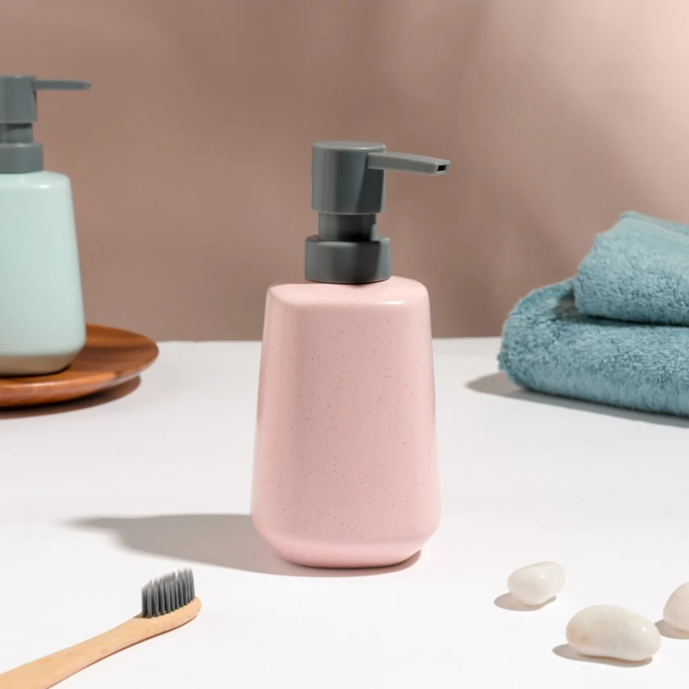 Modern Bathroom Accessory - Image 4