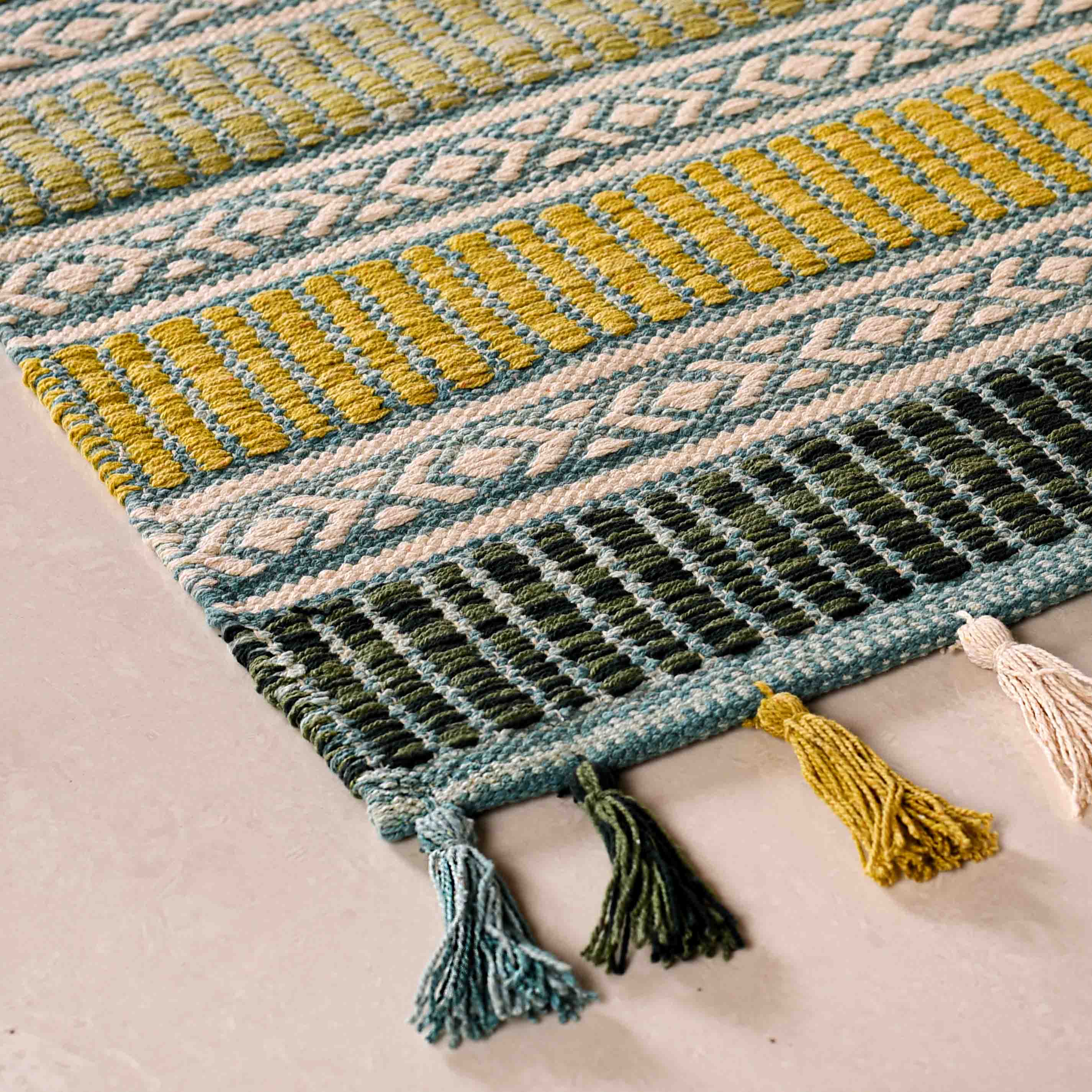 Modern Kilim Pattern Handwoven Floor Mat 38x20 Inch - Image 8