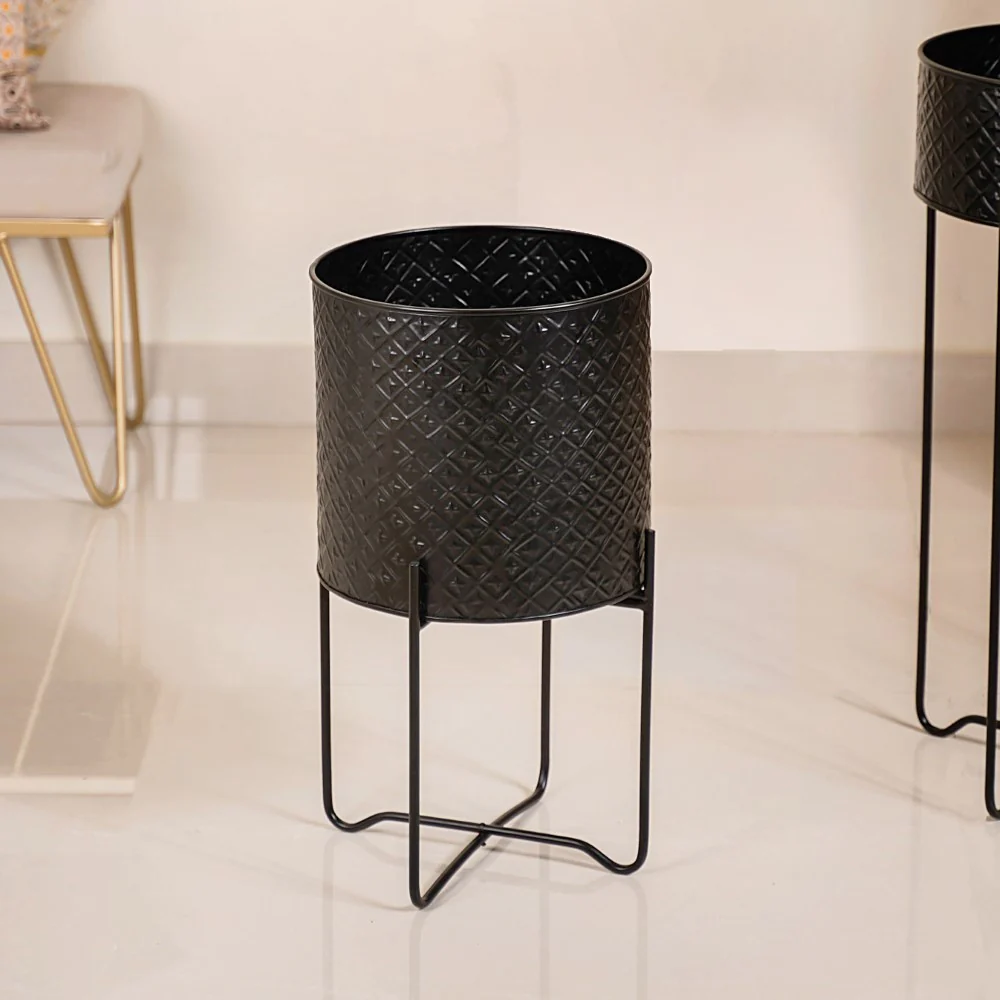 Modern Metal Floor Planter With Stand Black Set Of 2 - Image 5