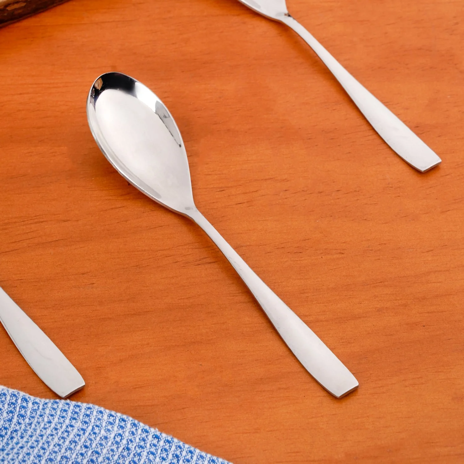 Modern Quenelle Stainless Steel Cutlery Set Of 18 - Image 7