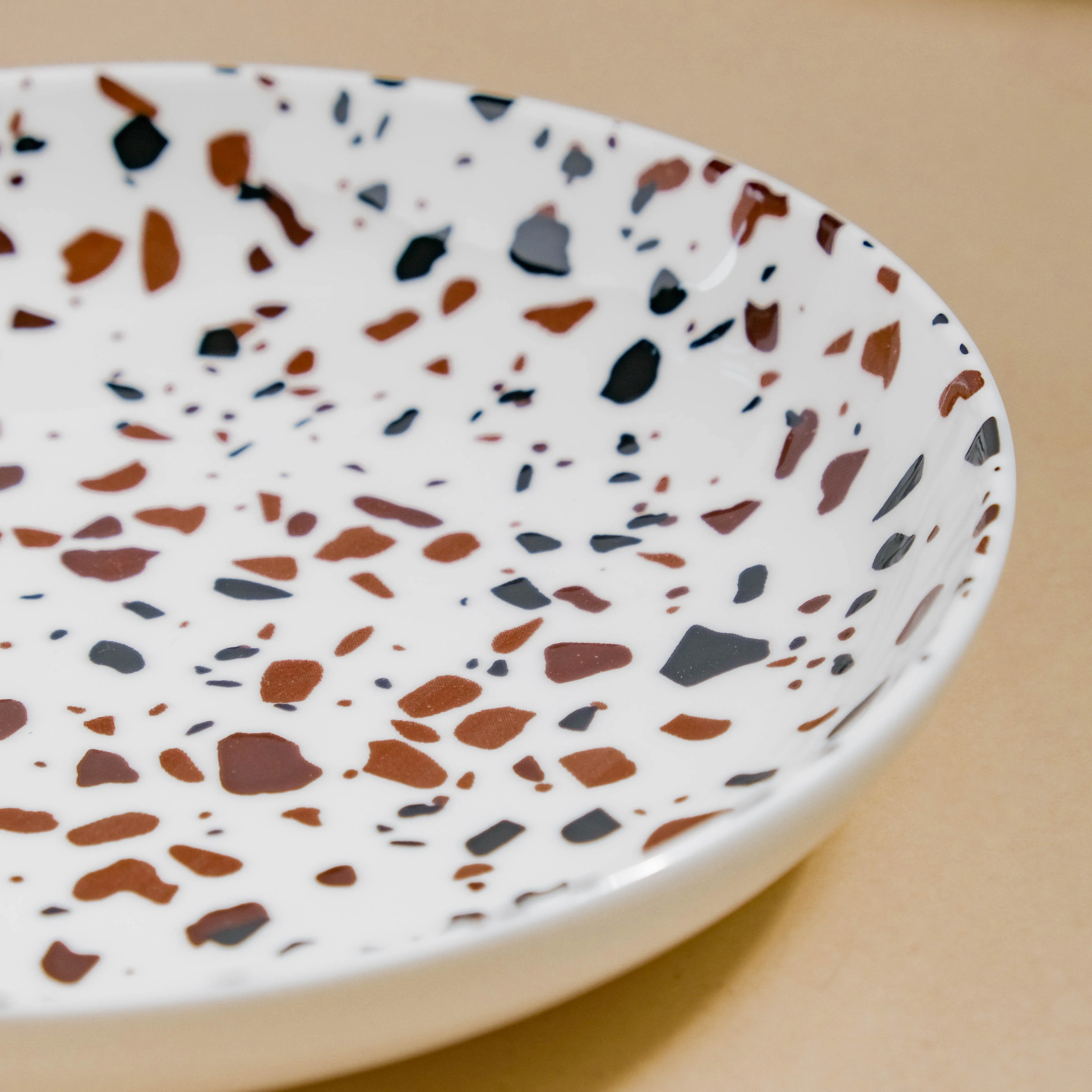 Mosaic Plate Brown - Image 4