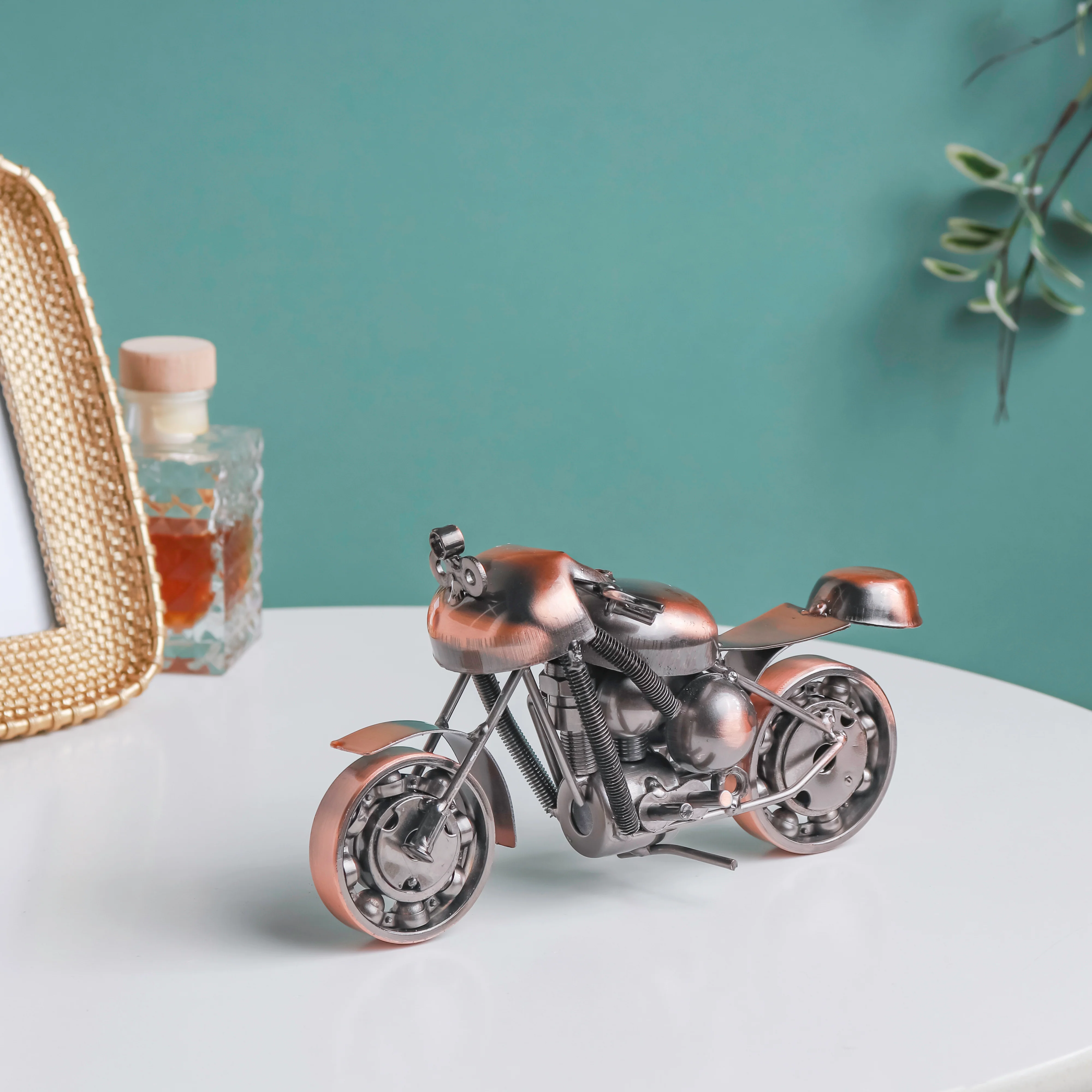 Motorbike Showpiece - Image 9
