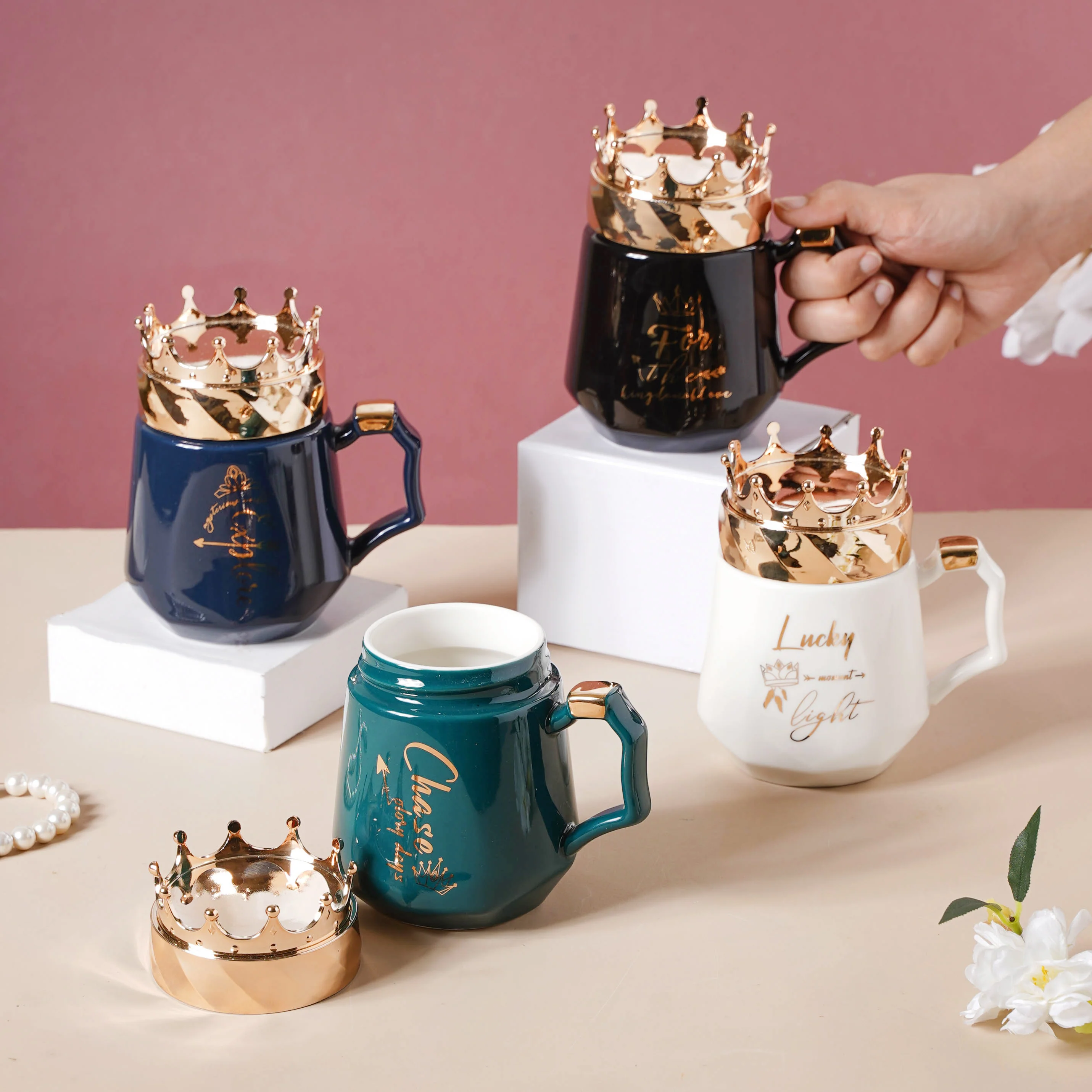 Mug With A Crown Lid - Image 4