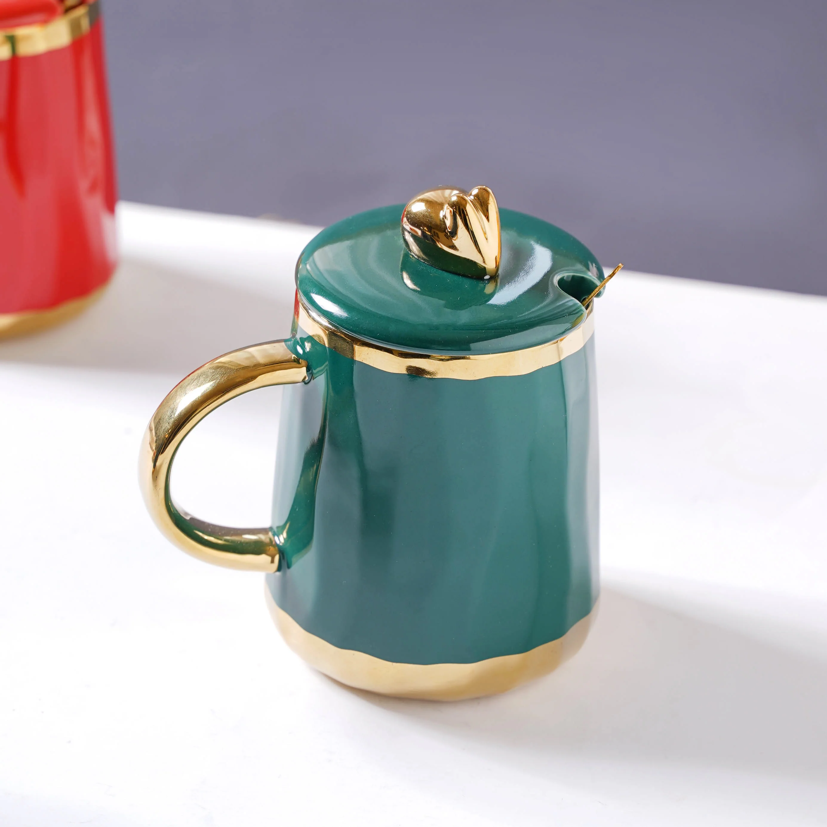 Mug With Gold Detail - Image 10