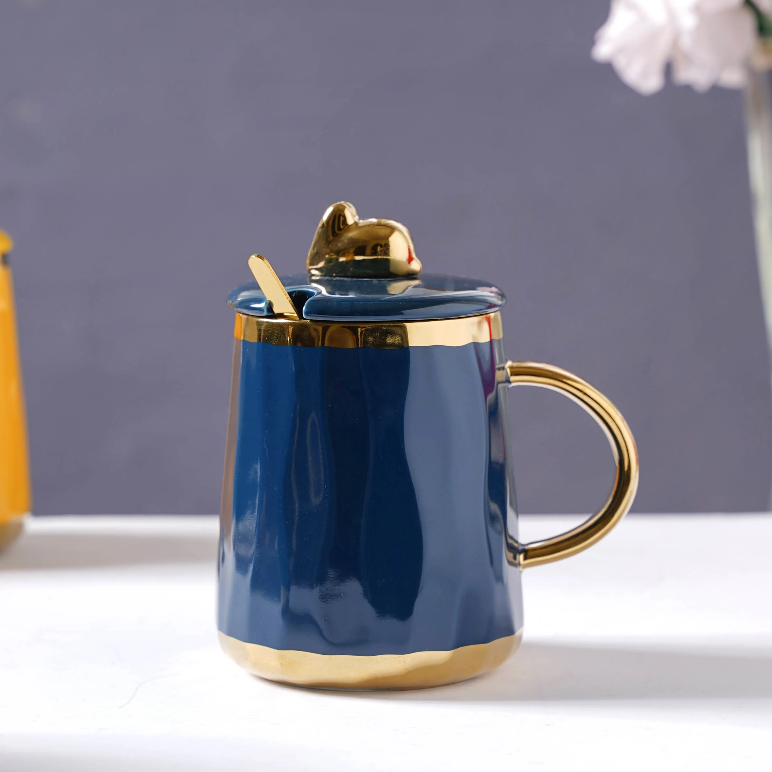 Mug With Gold Detail - Image 15
