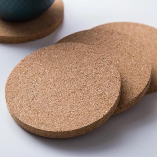 MAGNIFIQUE textured mug with cork coaster - white - Image 5