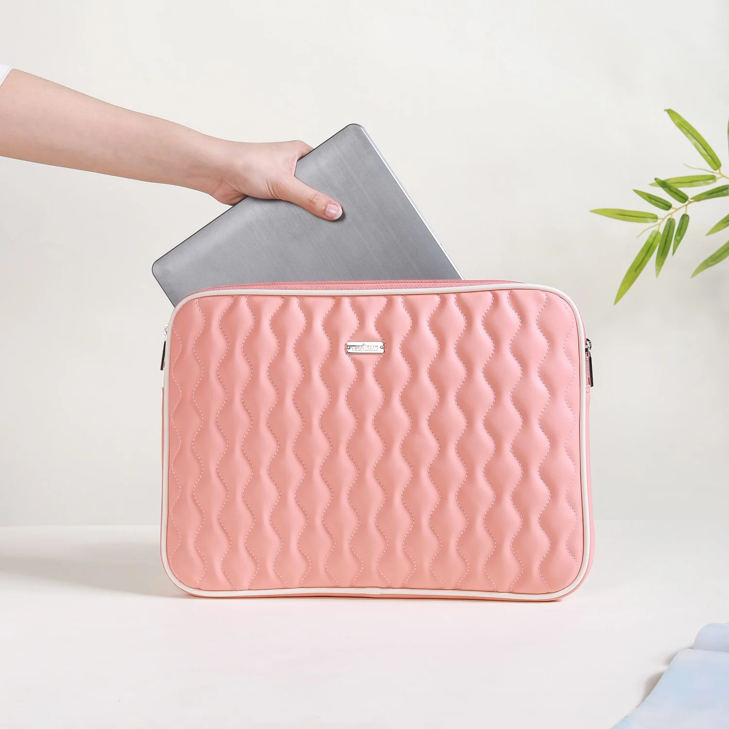 Multi-Use Laptop Sleeve Pink - Image 3