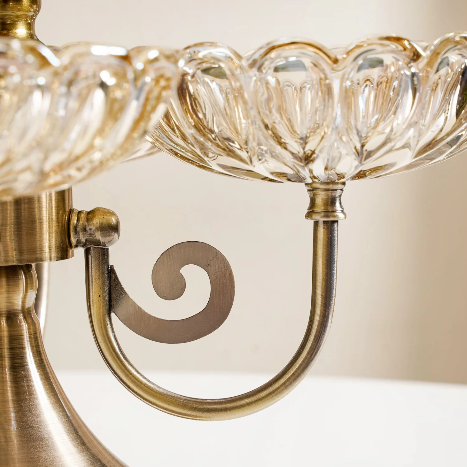 Multilayer Decorative Rotating Glass Bowls Set of 5 With Stand - Image 8