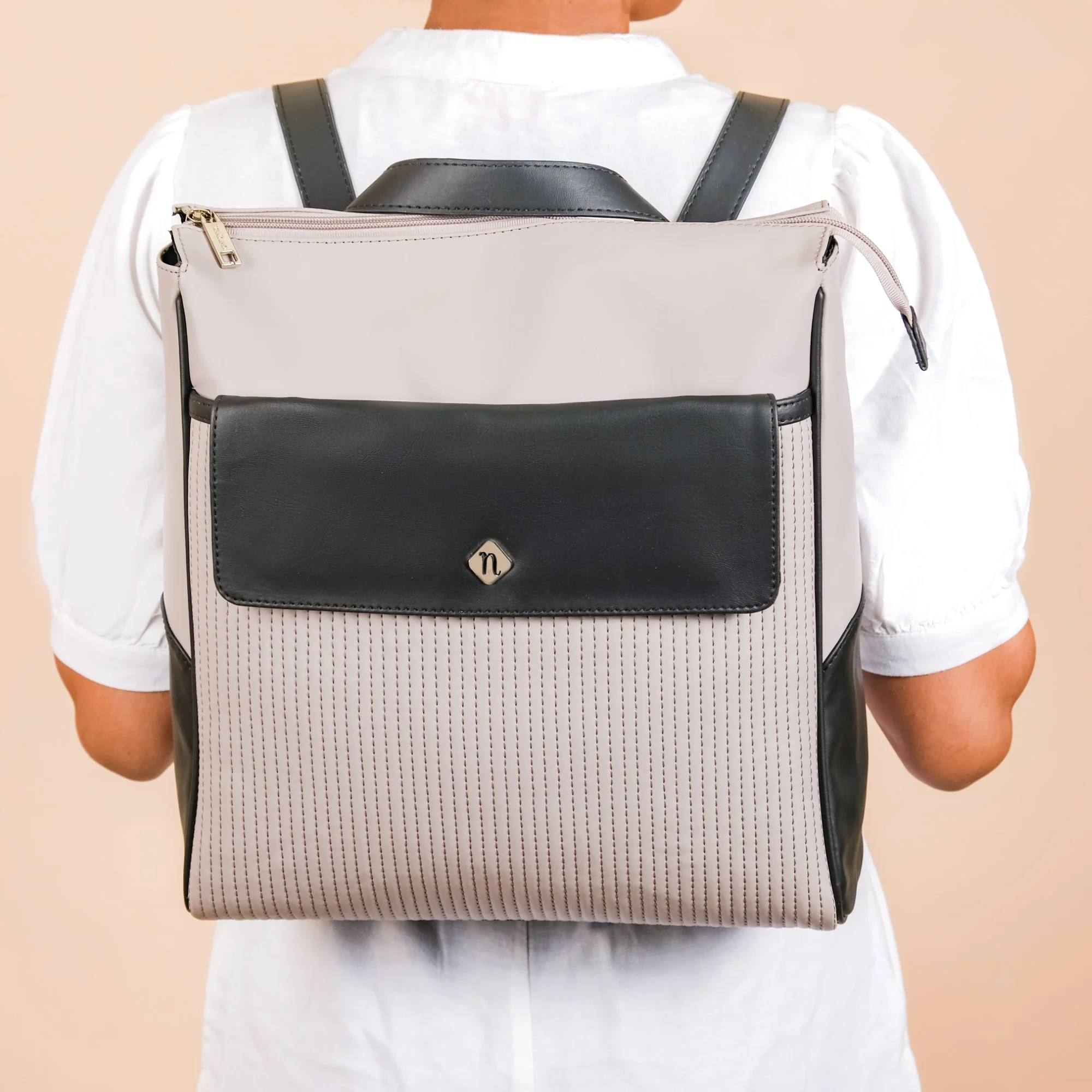 Multipurpose 2-Way Backpack And Handbag - Image 4