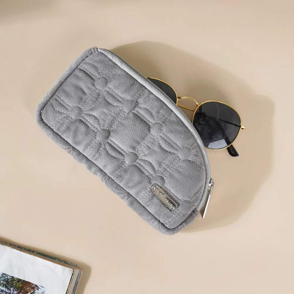 Multipurpose Travel Kit Set Of 4 Grey - Image 11