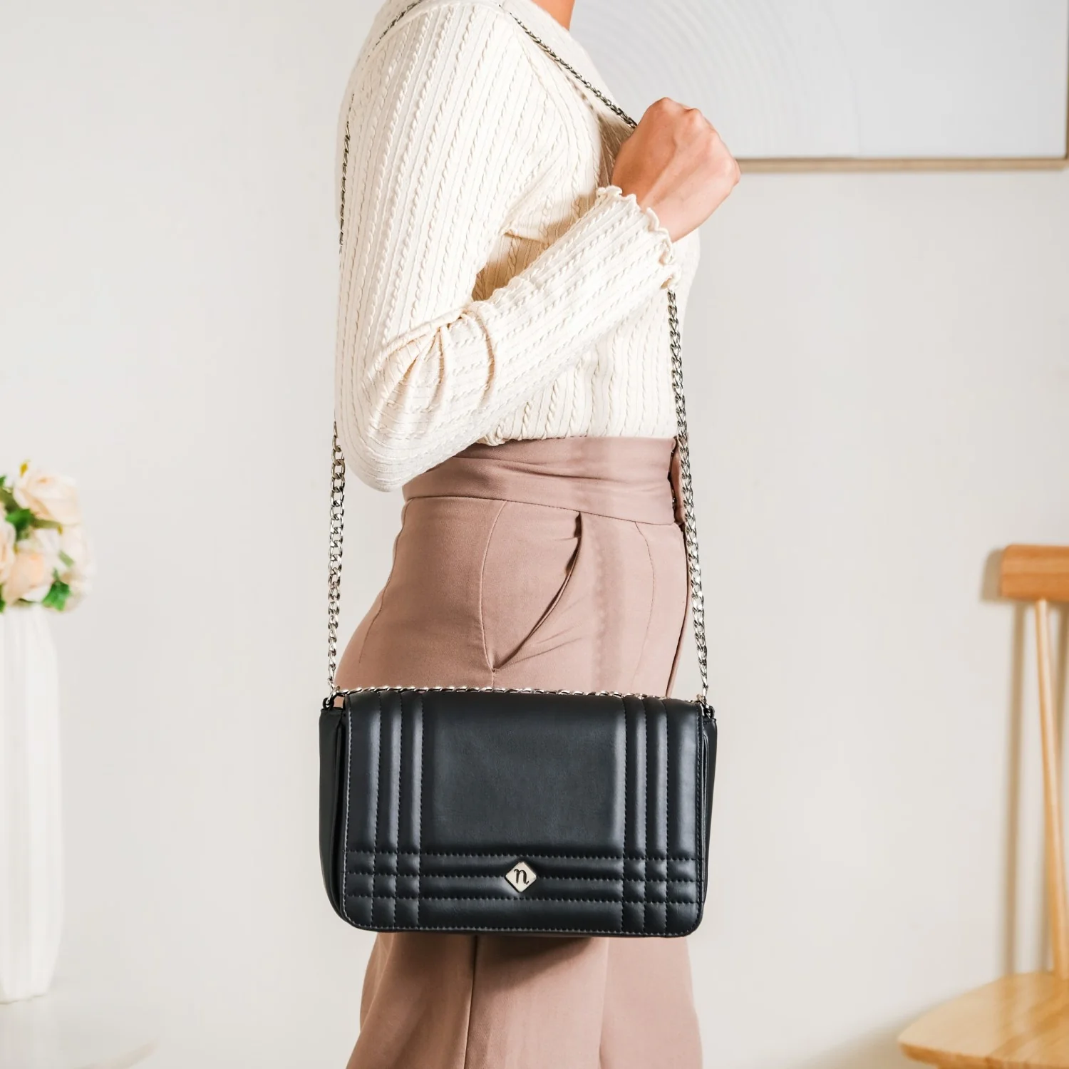 Must Have Classic Black Quilted Shoulder Bag - Image 2