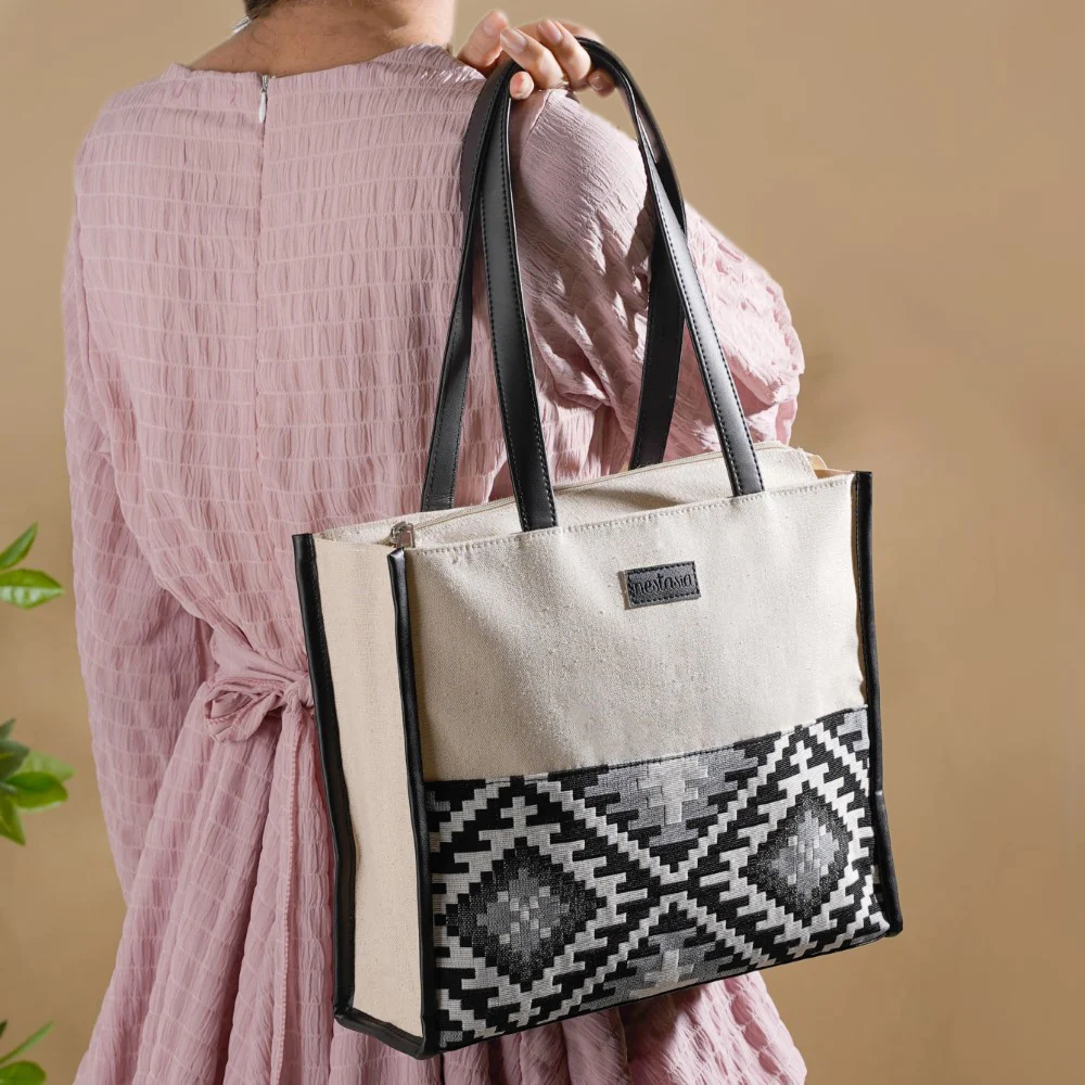 Nahua Canvas Magazine Tote Bag Small 12 x 10 Inch - Image 7