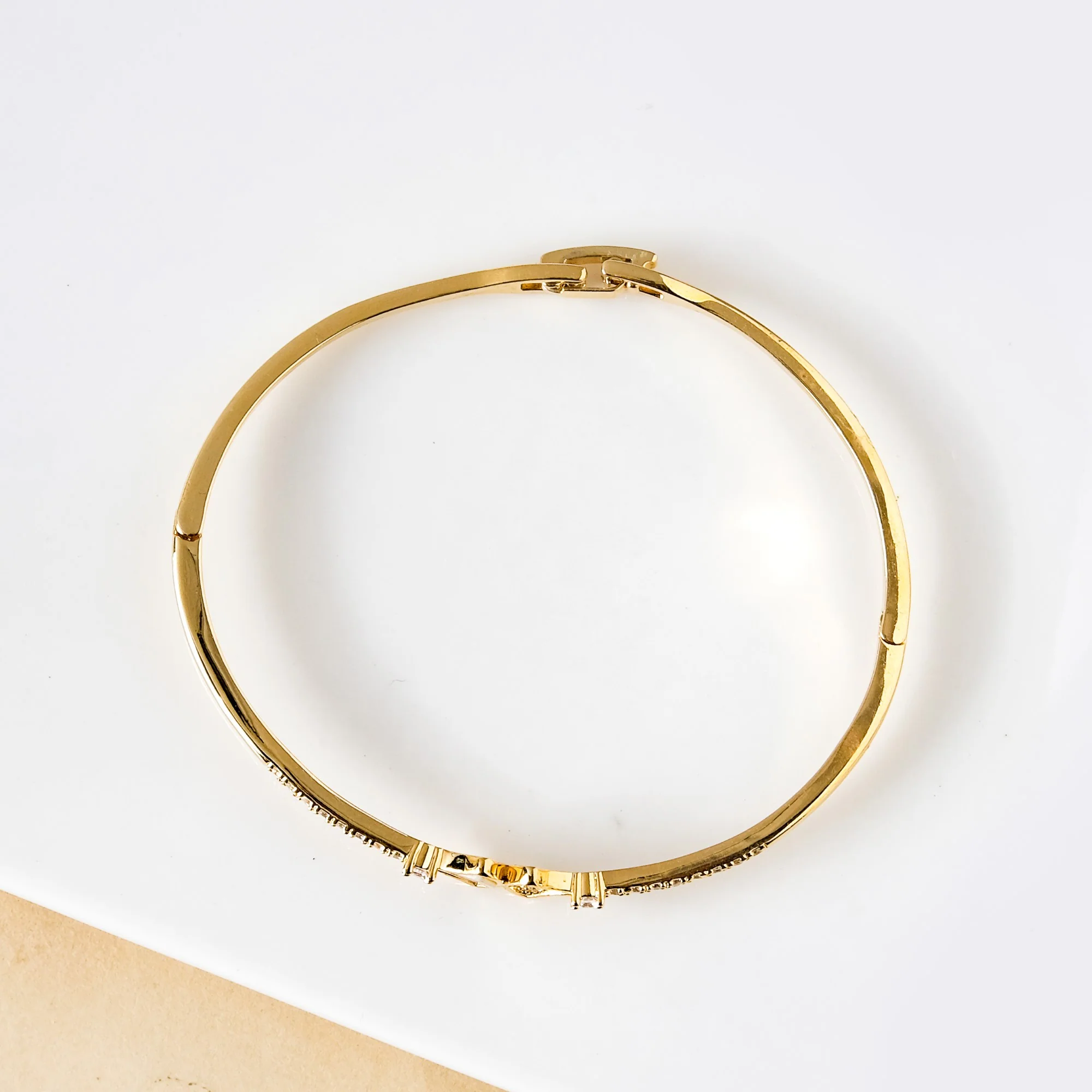 Nautical Glam Seashell Gold Bracelet - Image 7