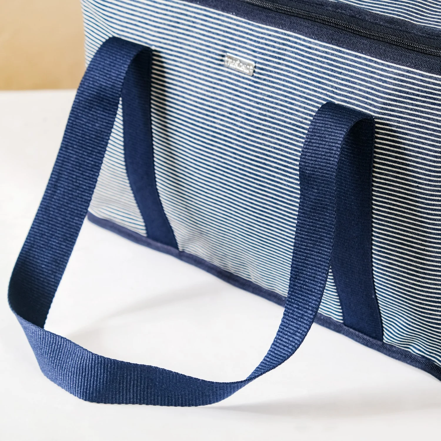 Navy Blue Striped Insulated Food Picnic Bag 30 L - Image 7
