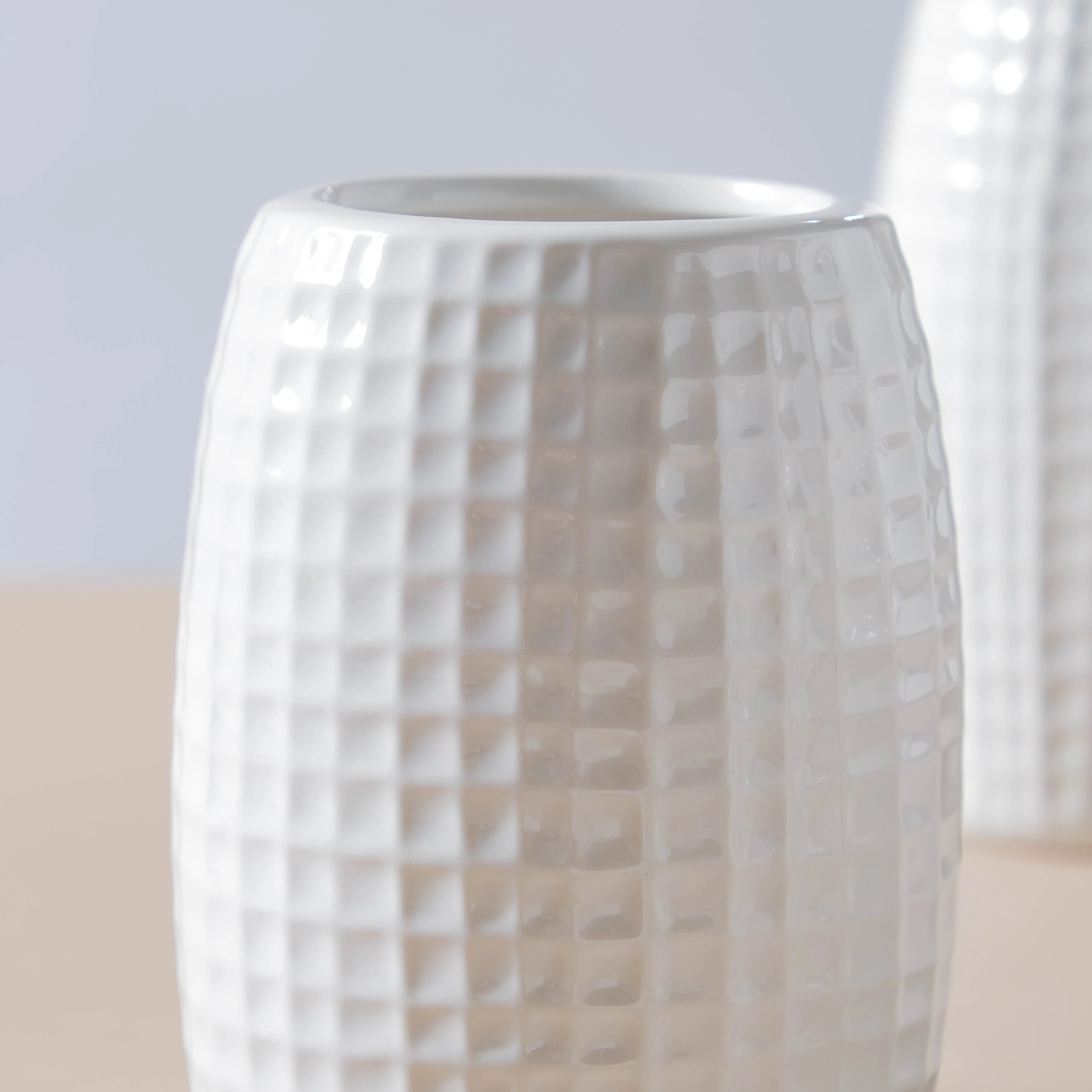 Noelle Texture White Ceramic Bathroom Set Of 5 - Image 13