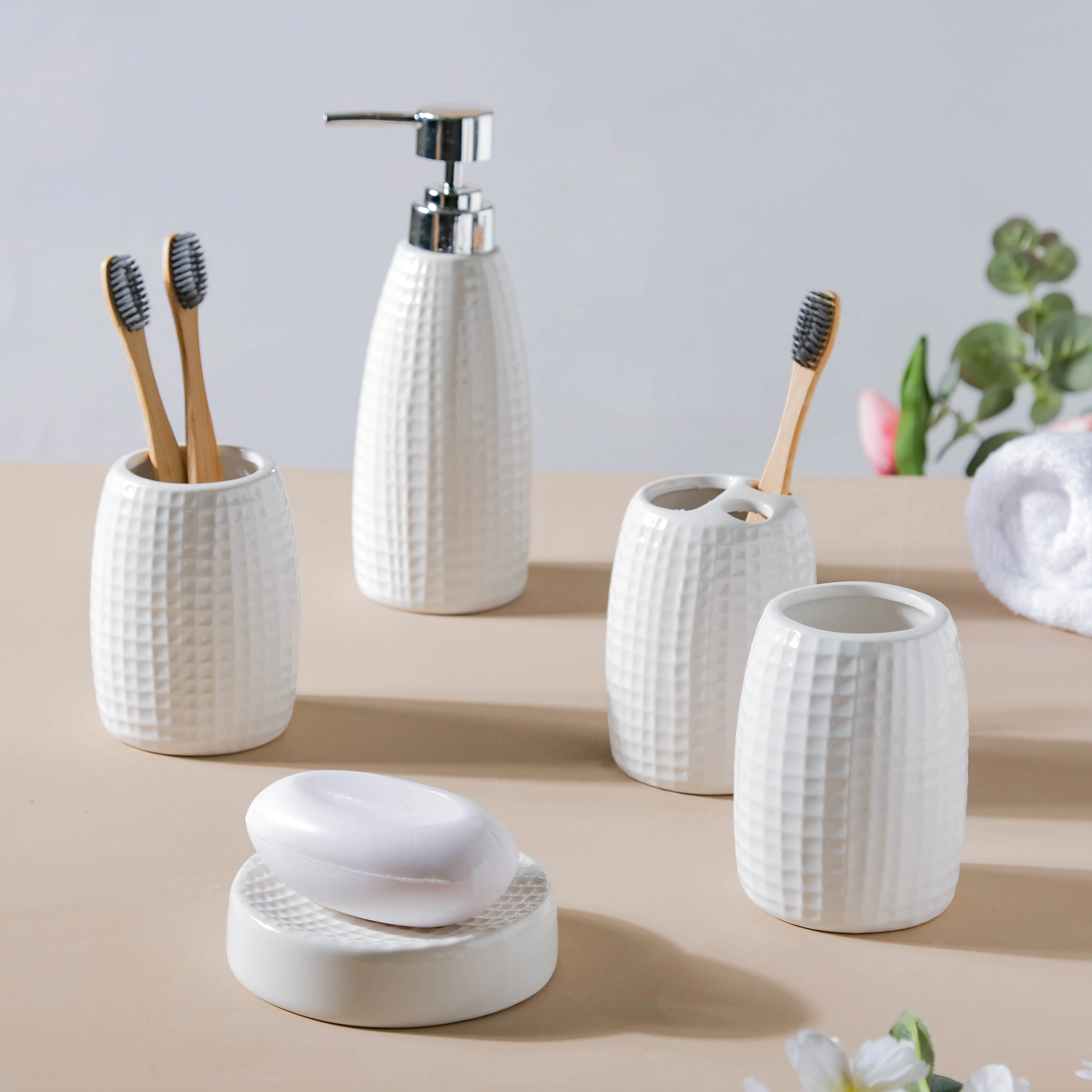 Noelle Texture White Ceramic Bathroom Set Of 5 - Image 4