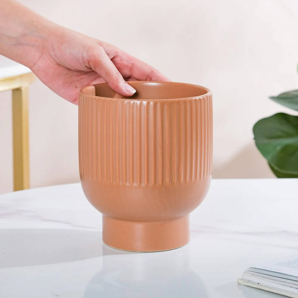Nordic Ribbed Ceramic Vase With Stand Brown - Image 2