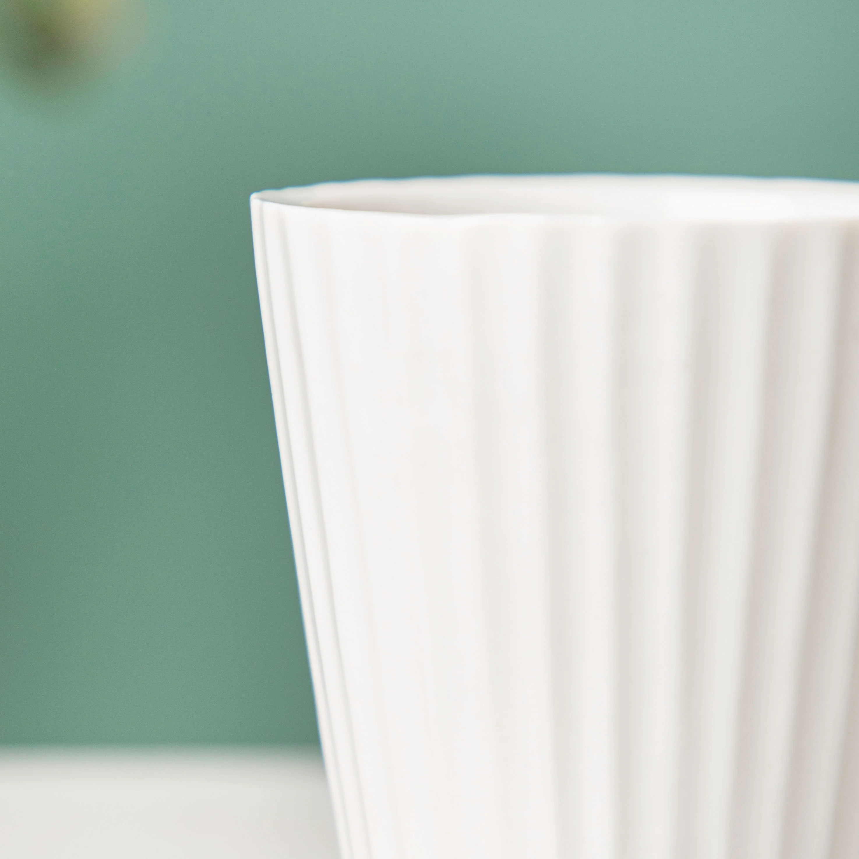 Nordic White Ribbed Ceramic Planter - Image 5
