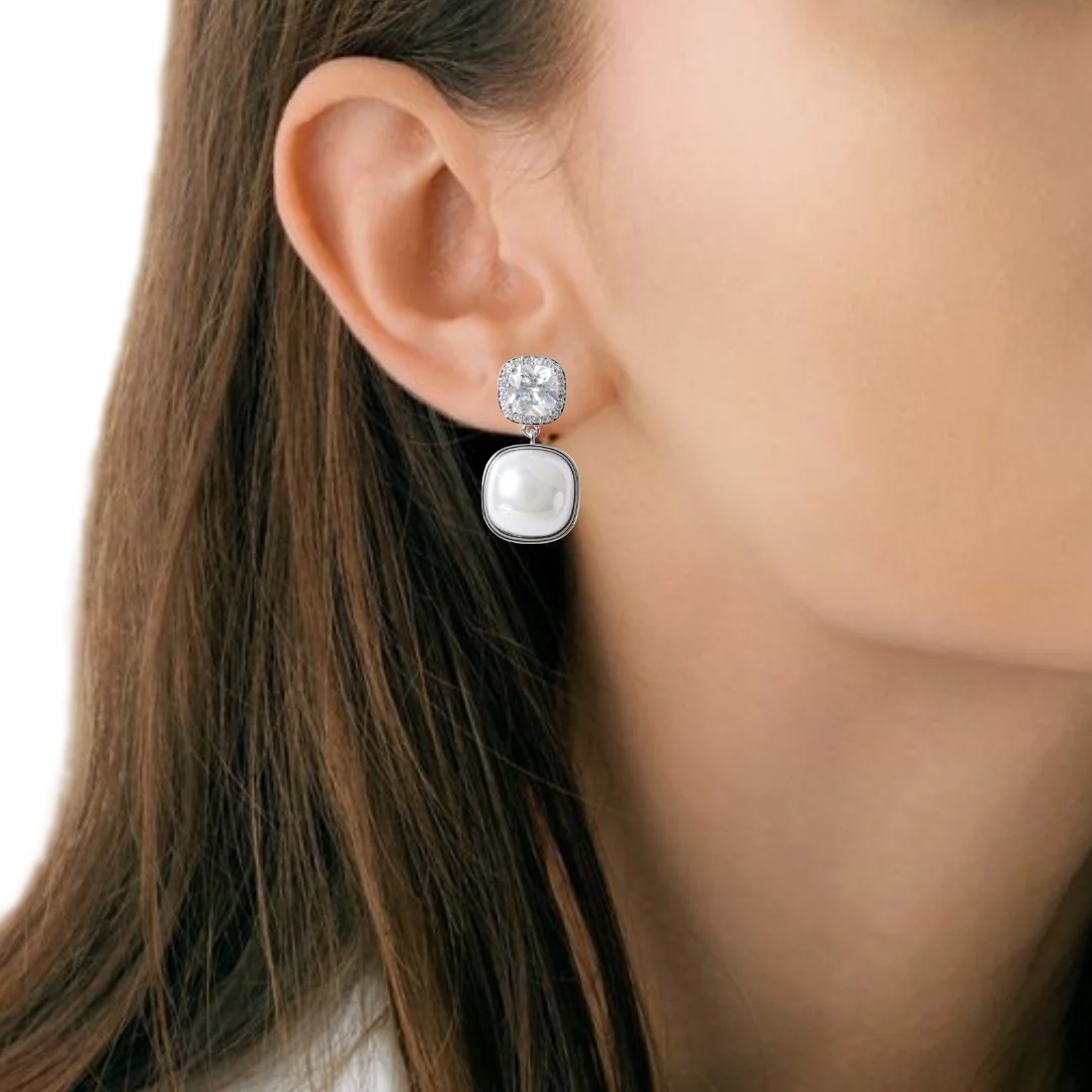 Ocean Treasure Pearl Drop Earrings Silver - Image 2